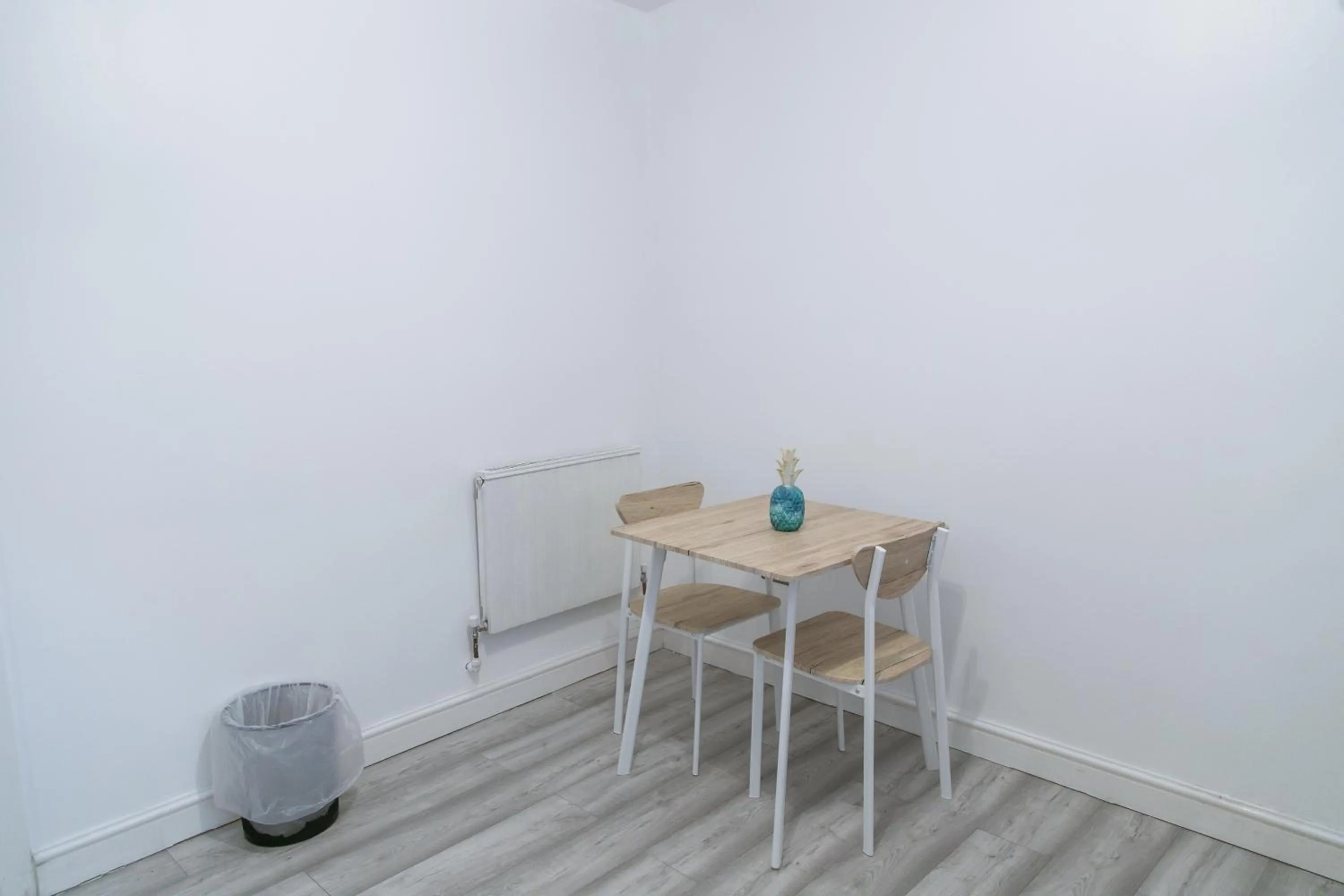 Living room in Hills View Apartments