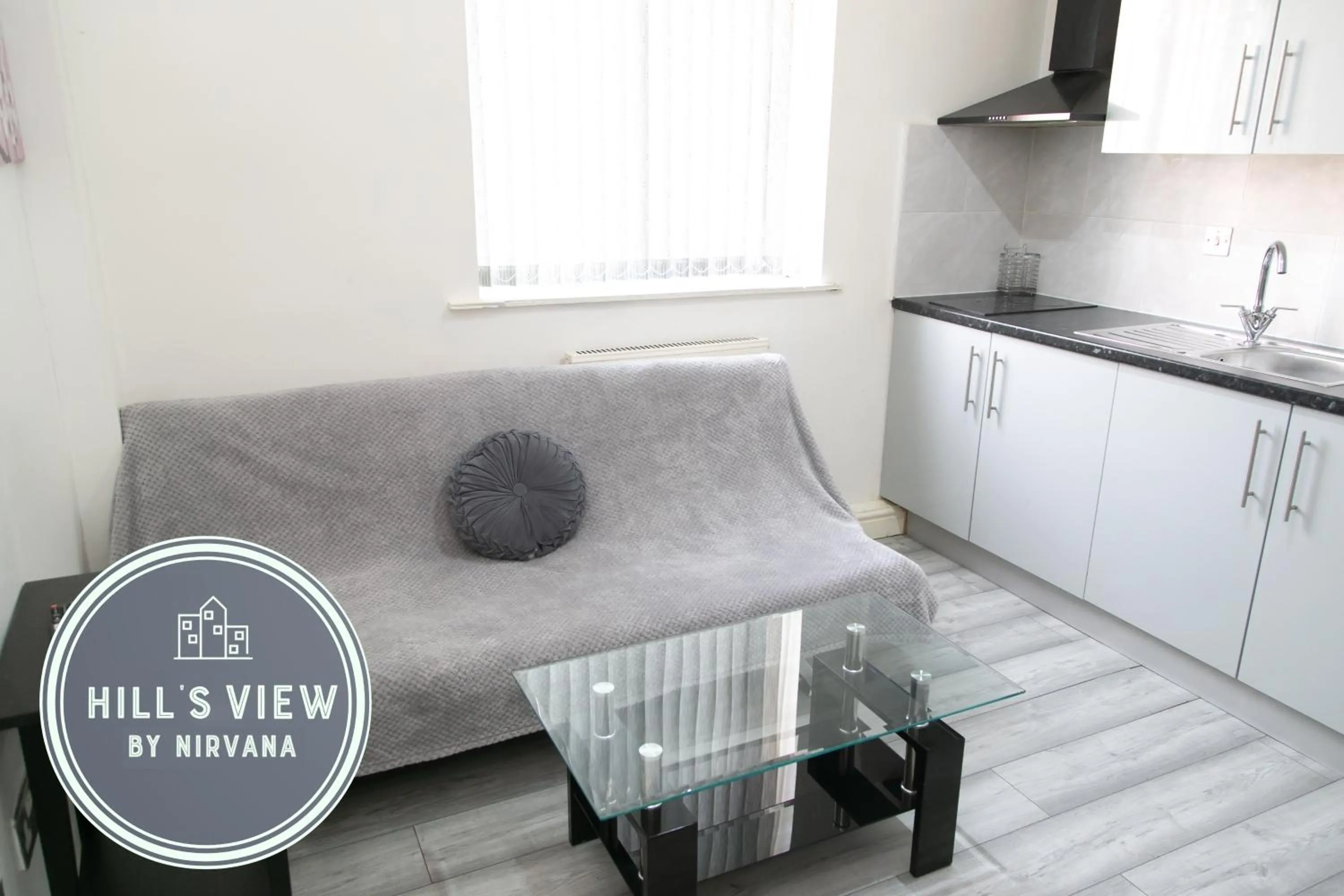 Living room in Hills View Apartments