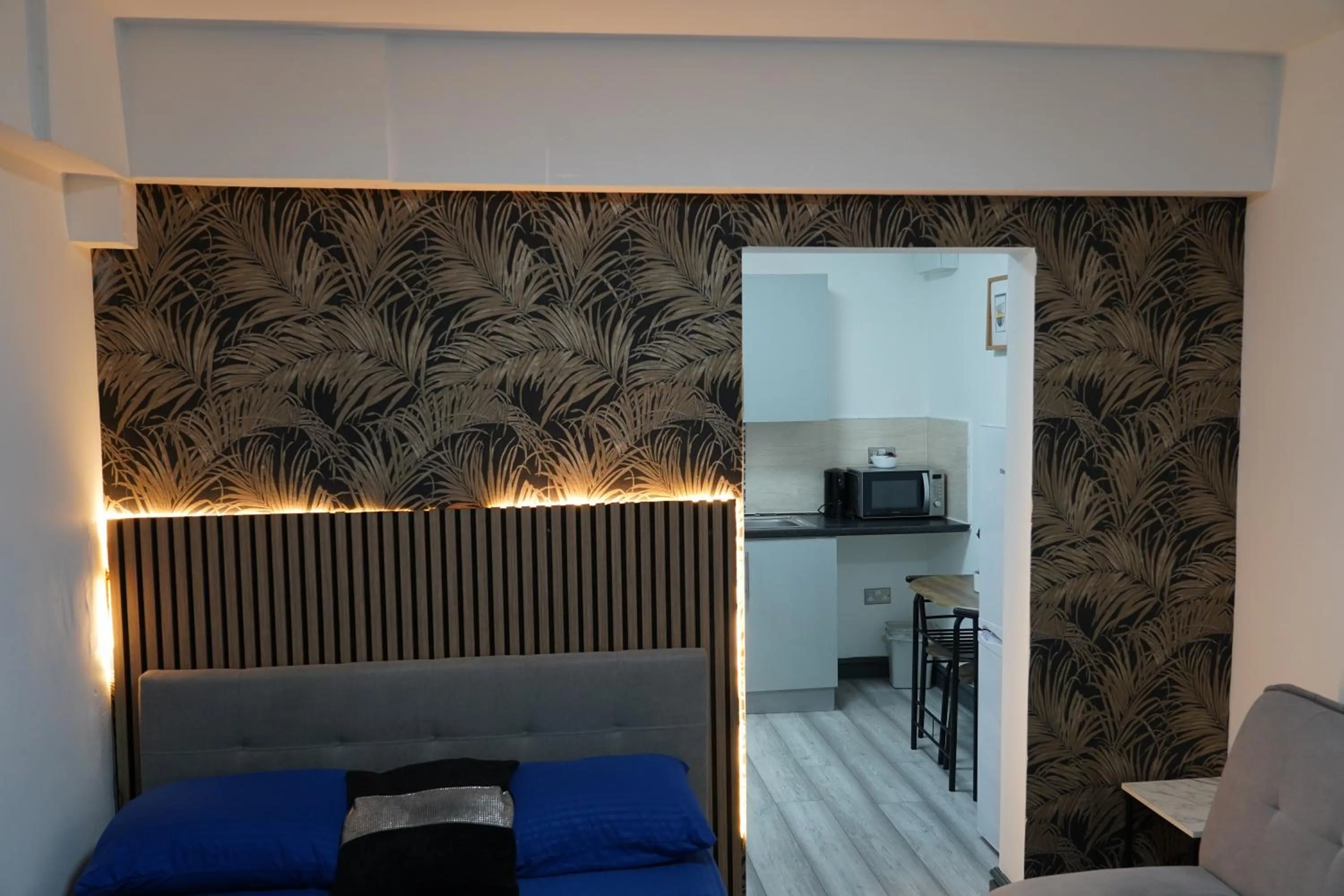 Bed in Hills View Apartments