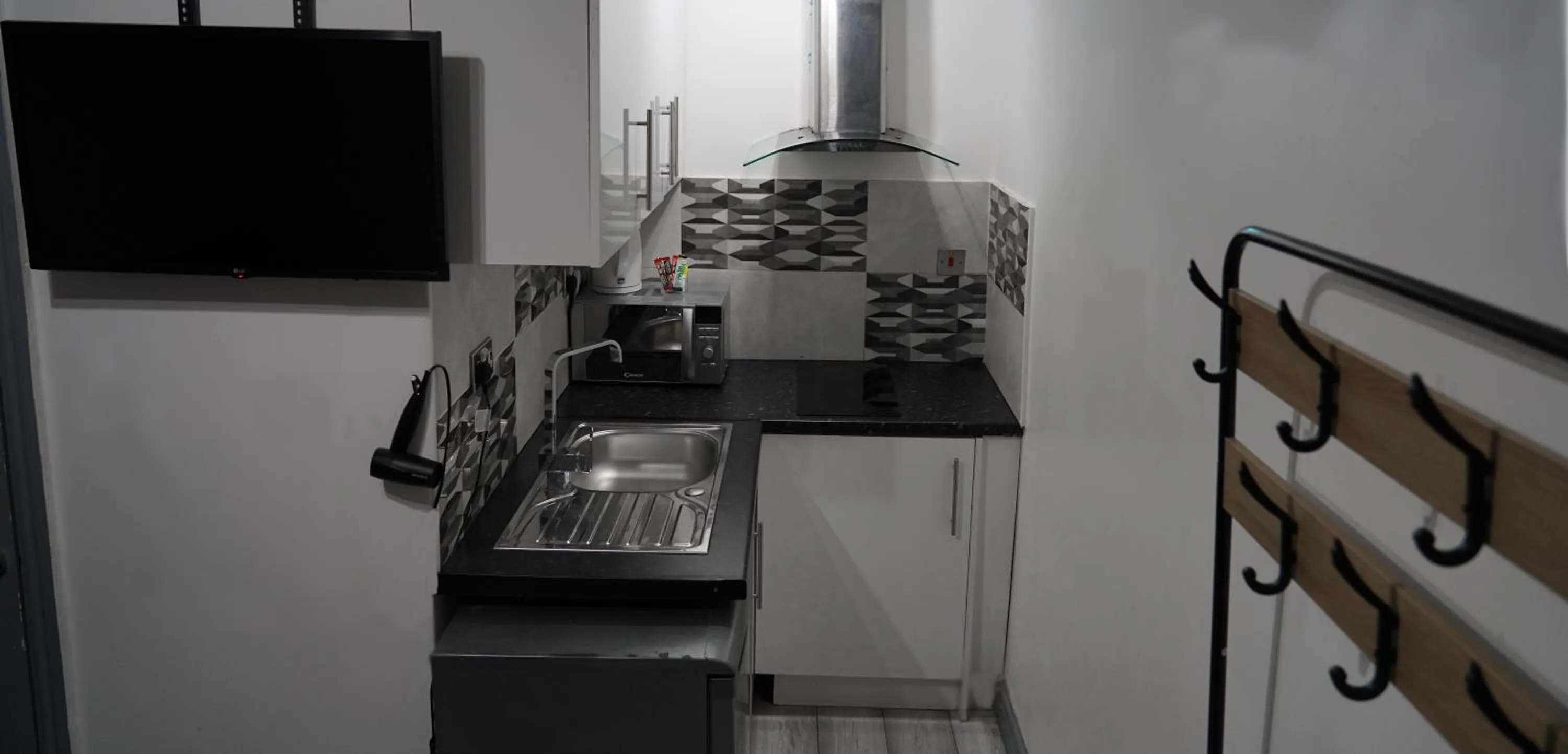 Hills View Apartments