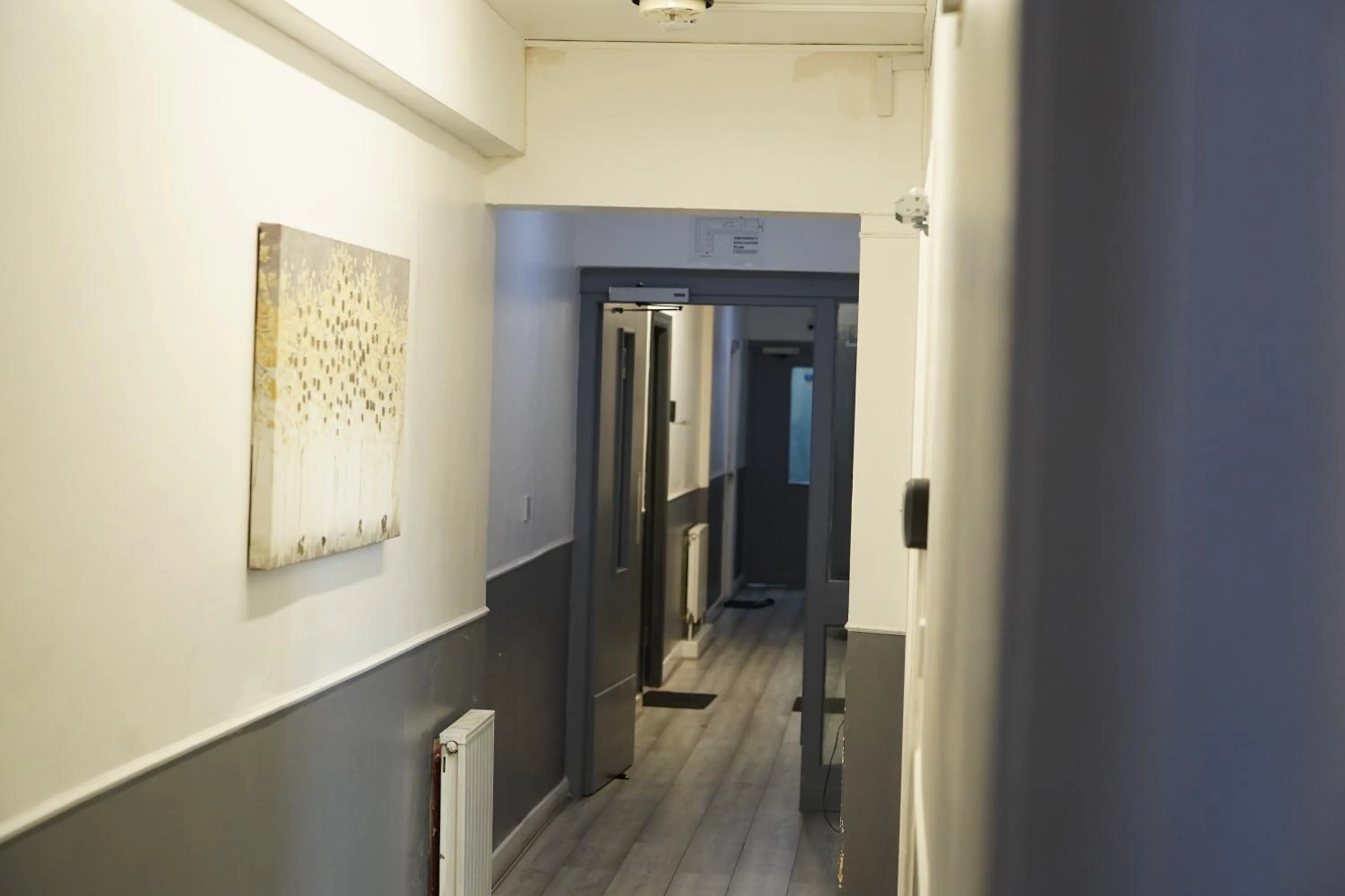 Hills View Apartments