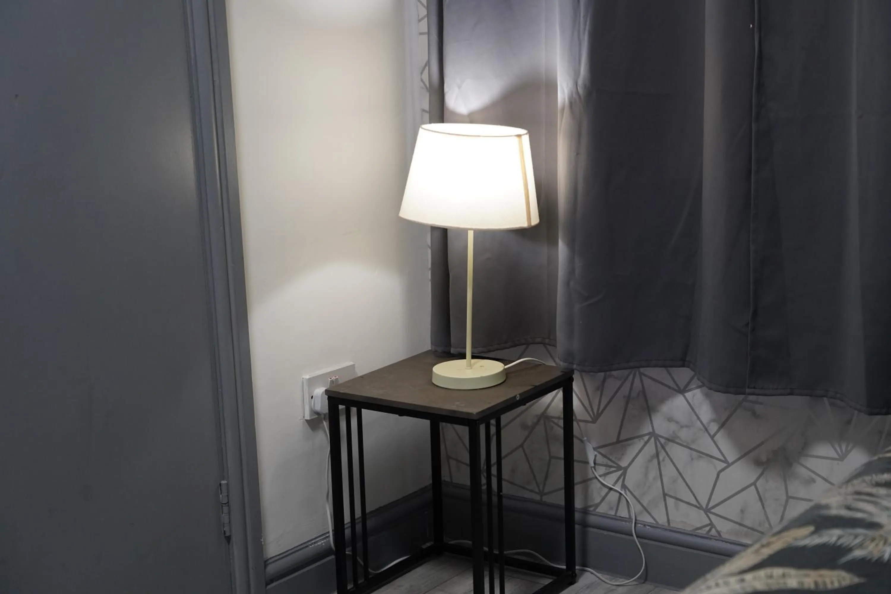 Bed in Hills View Apartments