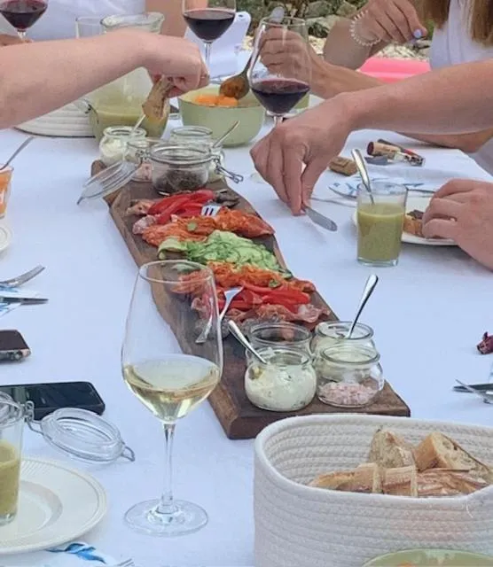 Restaurant/places to eat in Les Lauriers