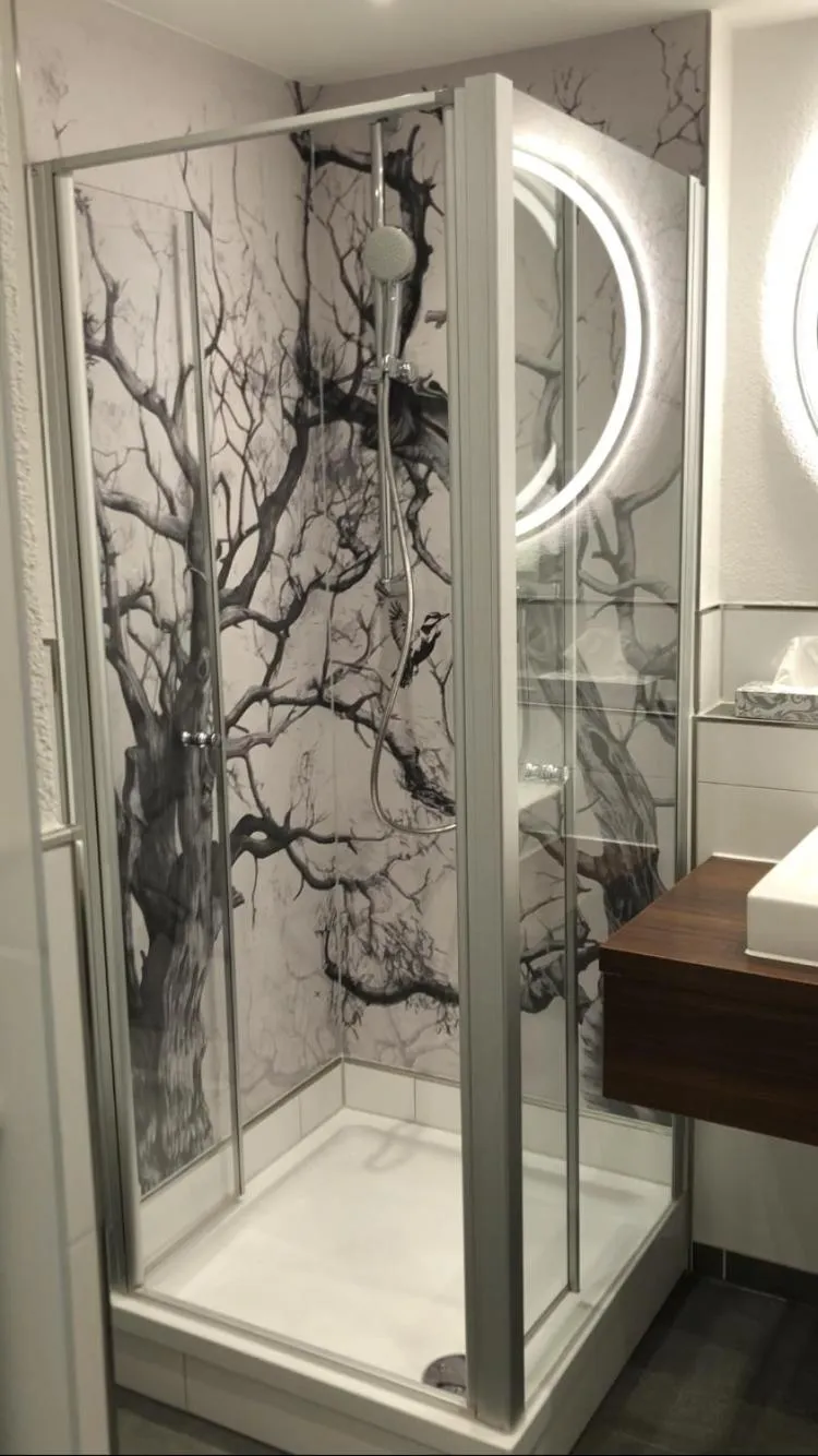 Shower in Lobinger-Parkhotel