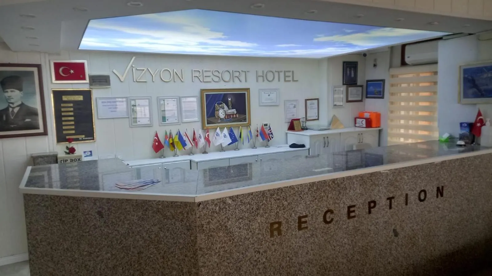 Lobby or reception in VİZYON RESORT HOTEL