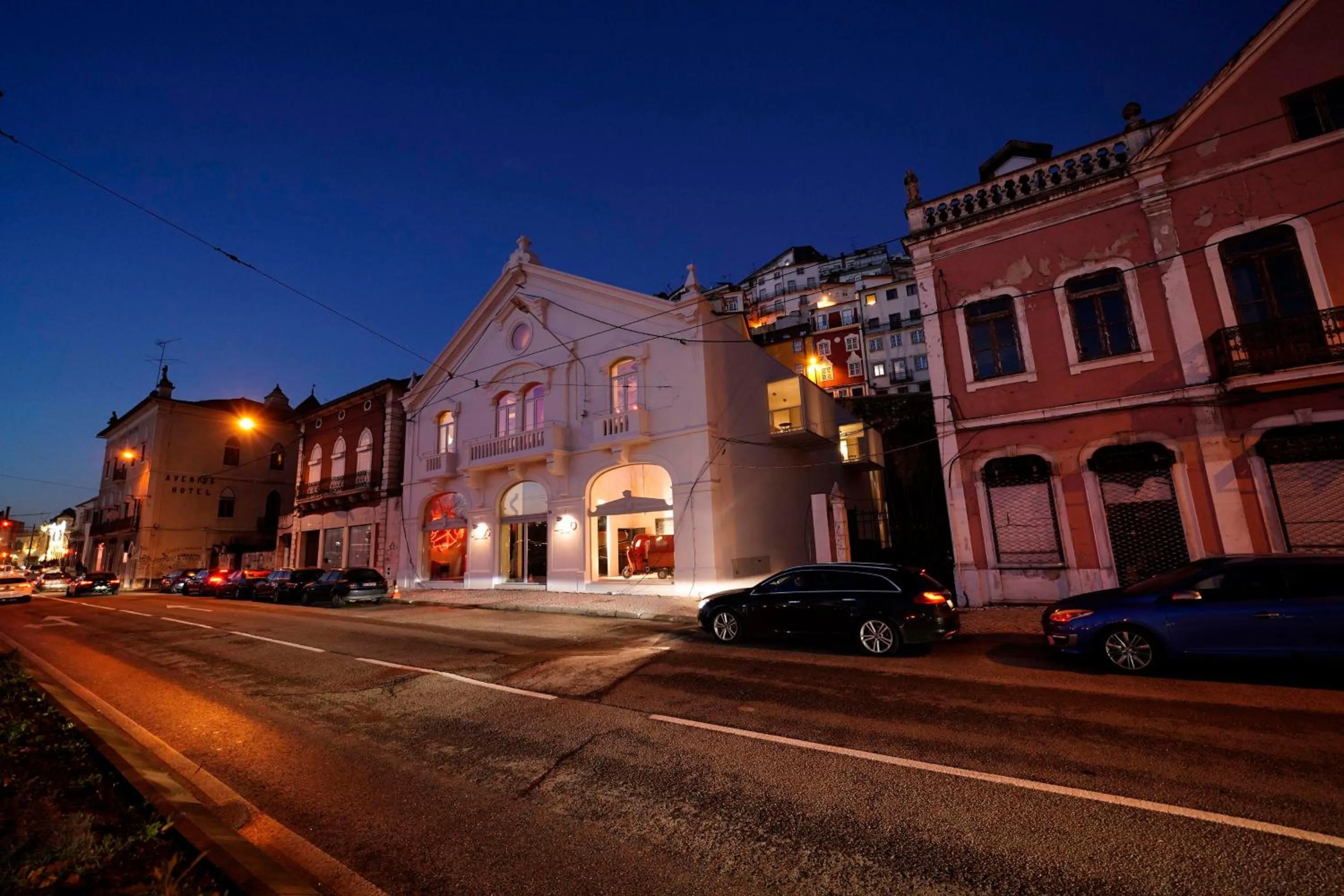 Property building in Zero Box Lodge Coimbra