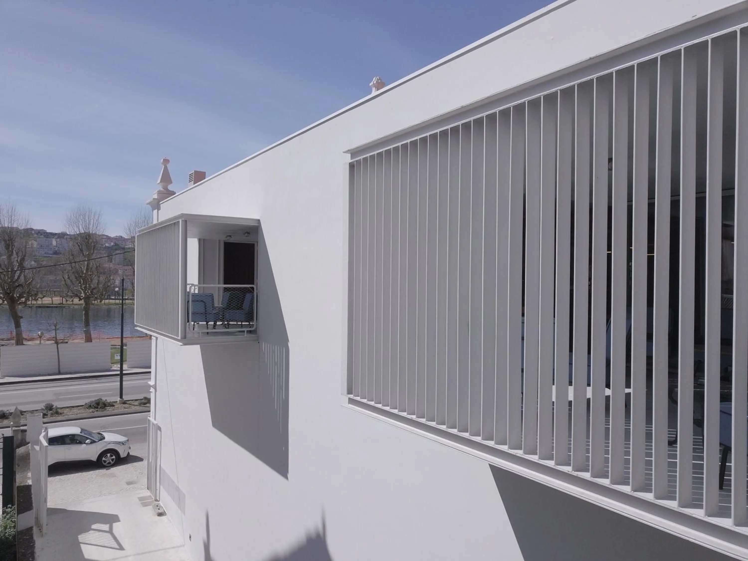 Property building in Zero Box Lodge Coimbra