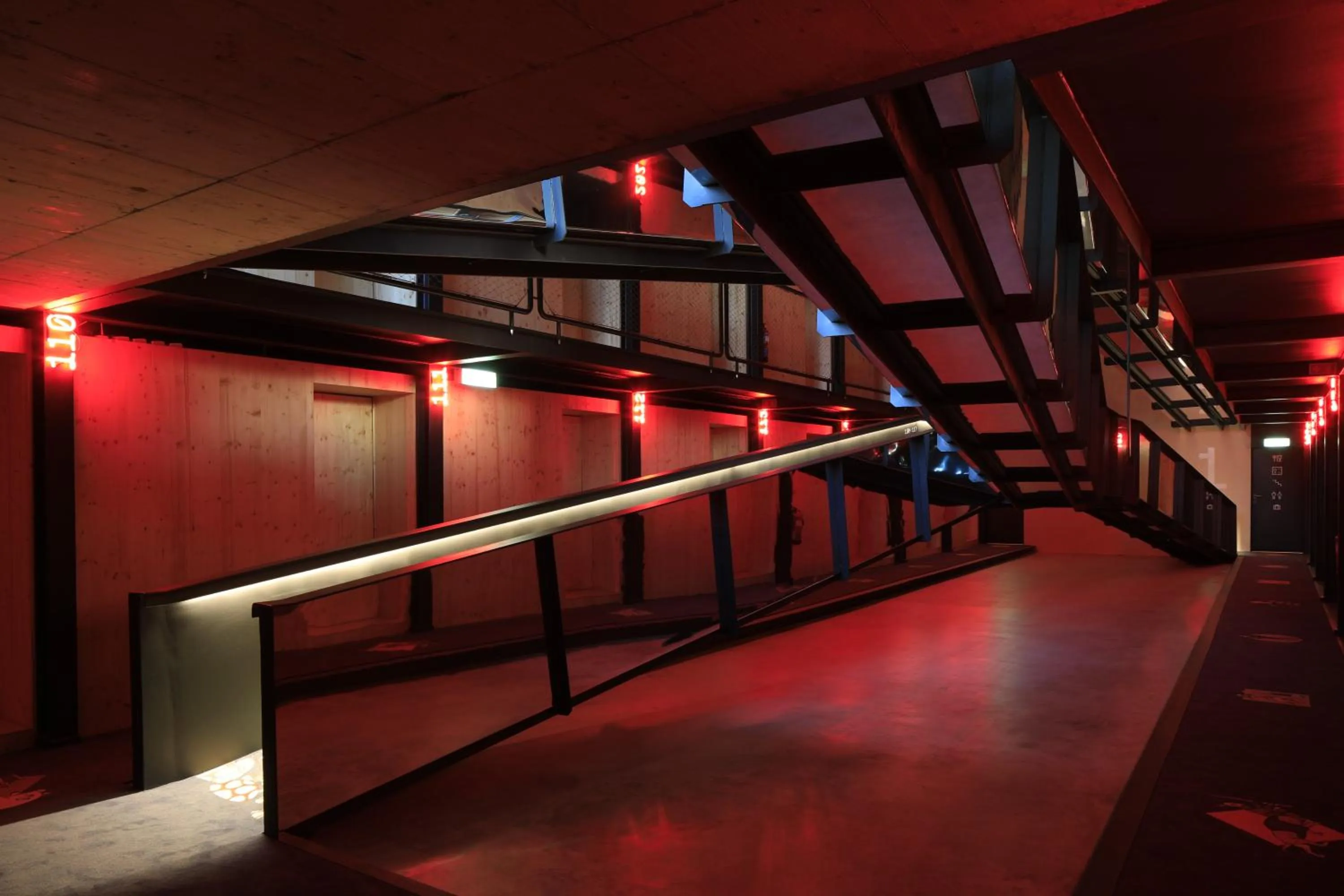 Property building in Zero Box Lodge Coimbra