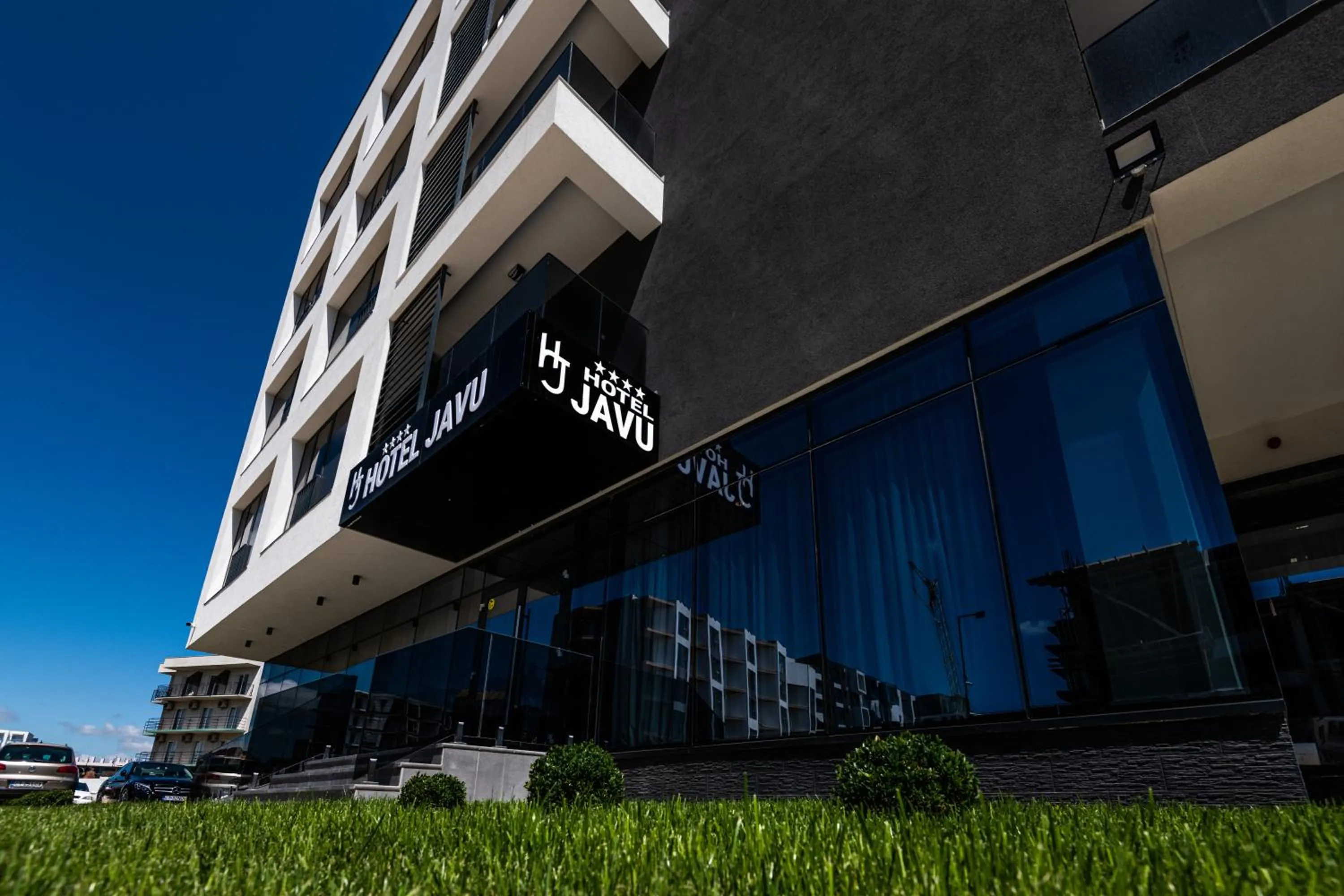 Property building in Hotel Javu