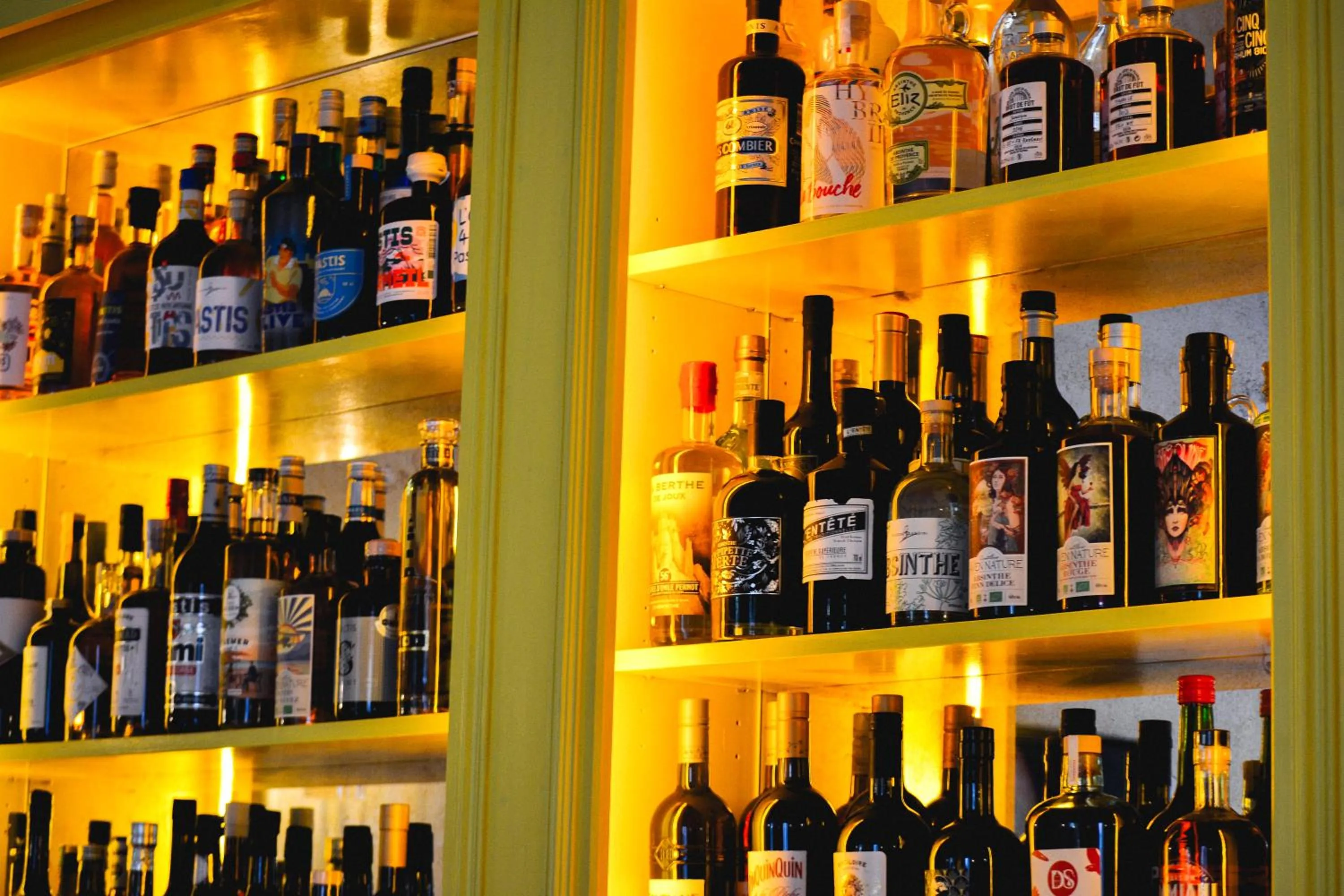 Lounge or bar in LOU CALEN