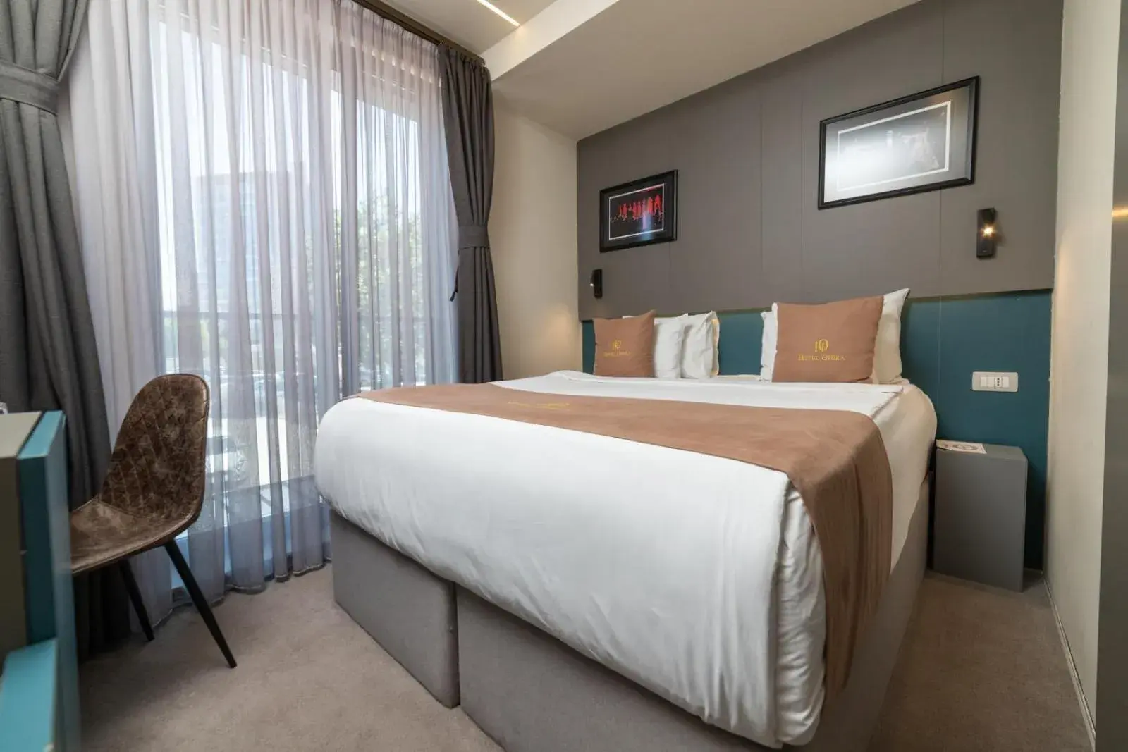 Budget Double Room - single occupancy in Hotel Opera Budget Double Room - single occupancy in Hotel Opera