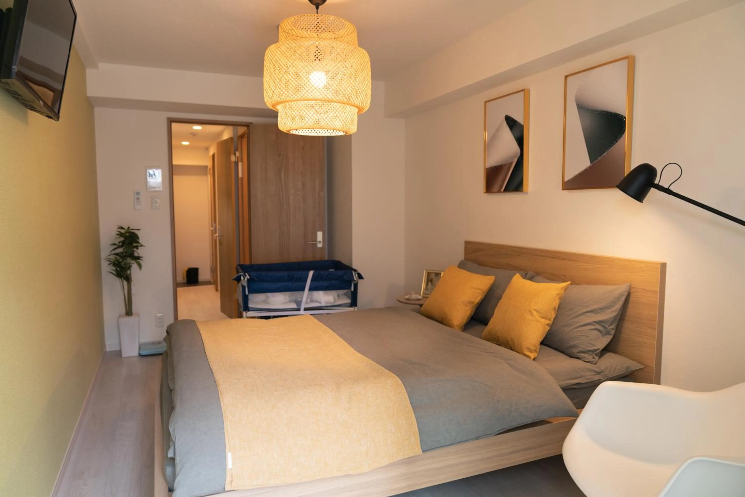 Bed in OSAKA SUNSHINE TOWER82