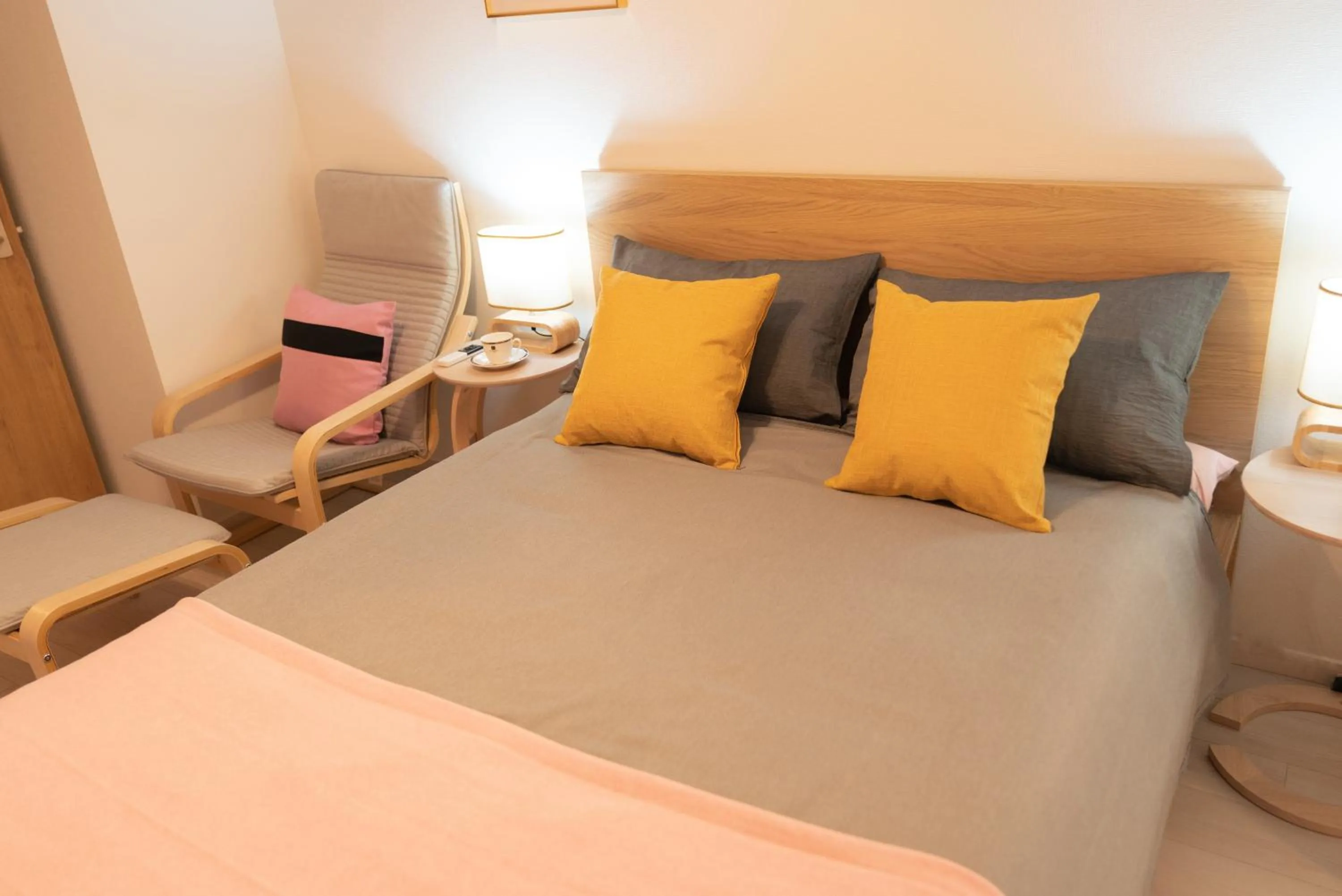 Bed in OSAKA SUNSHINE TOWER52 l