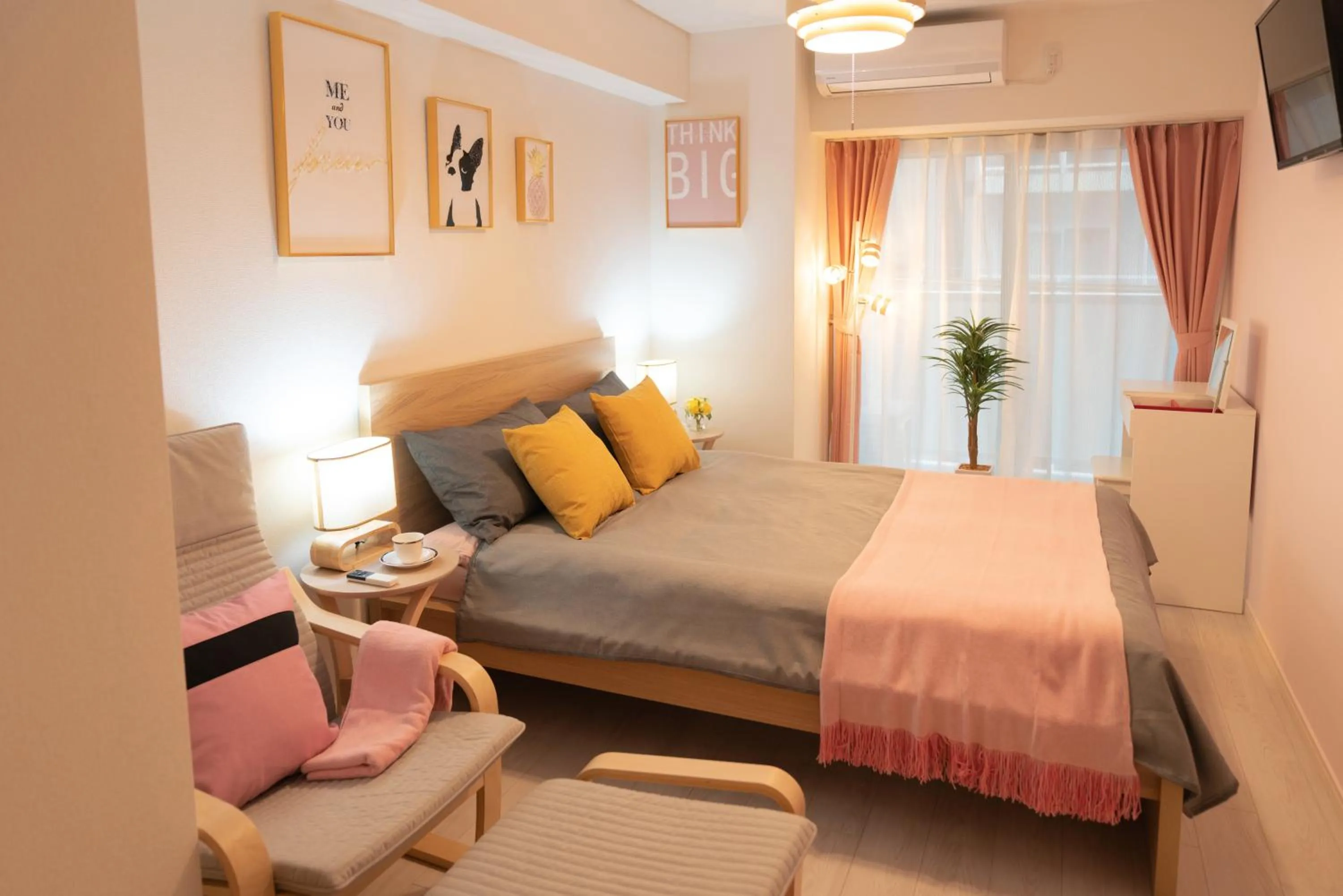 Bed in OSAKA SUNSHINE TOWER52 l