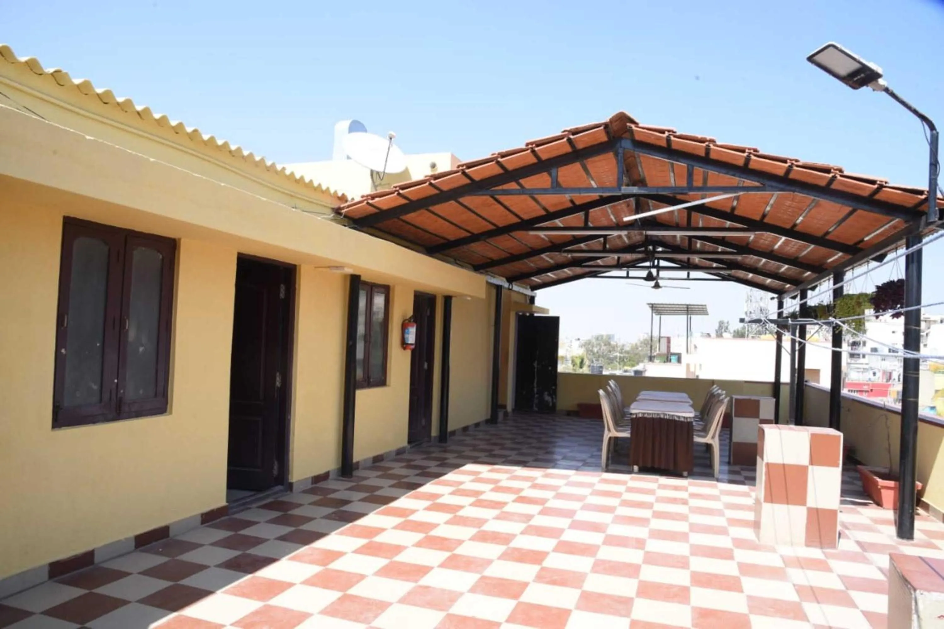 Patio in Star Bliss Plaza