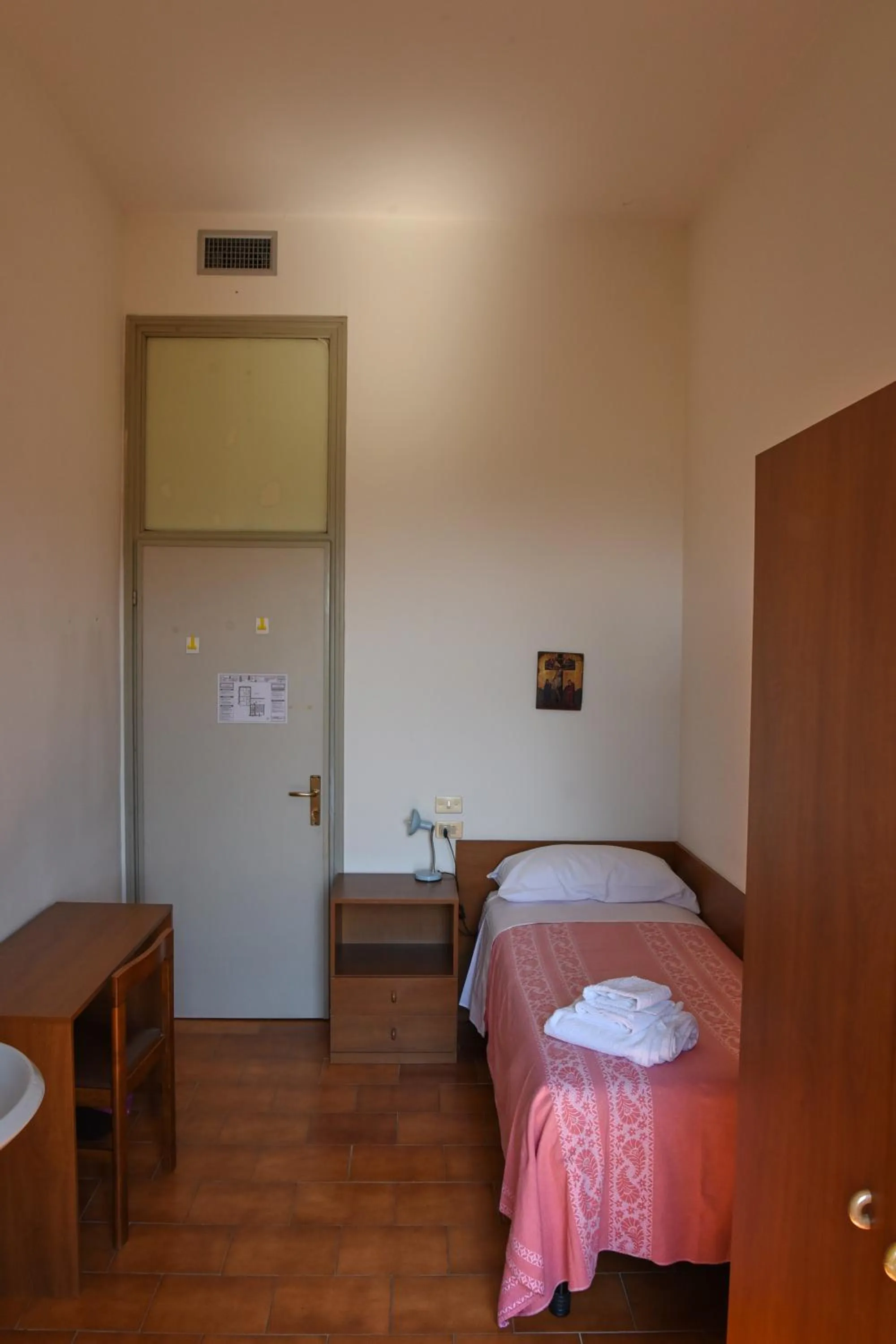 Bed in Villa San Giuseppe