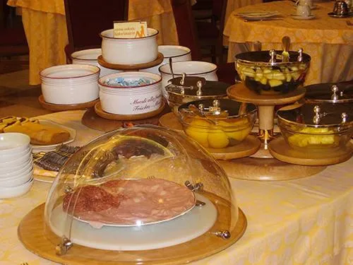 Food and drinks in Hotel Persico's