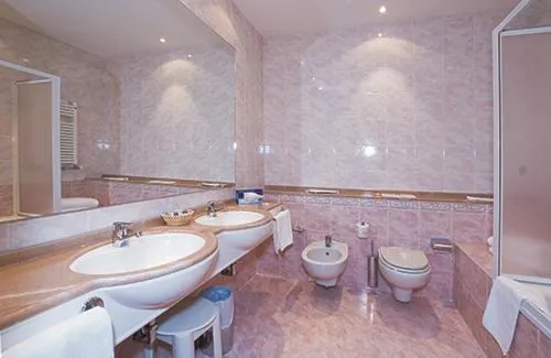 Bathroom in Hotel Persico's