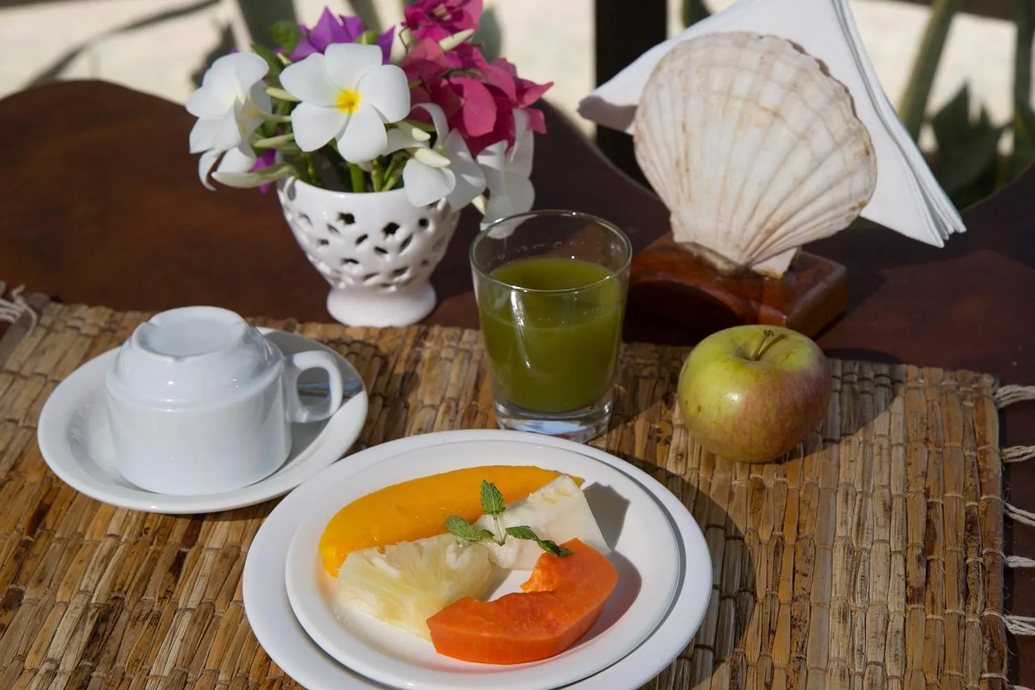 Breakfast in Pousada Ecohar Yoga