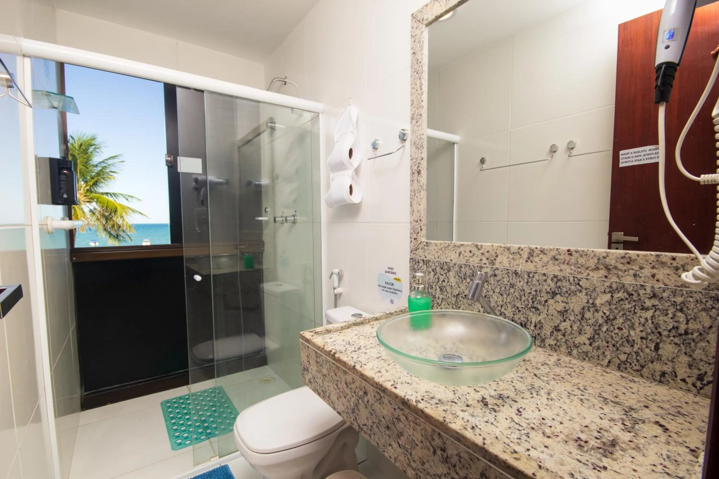 Bathroom in Pousada Ecohar Yoga