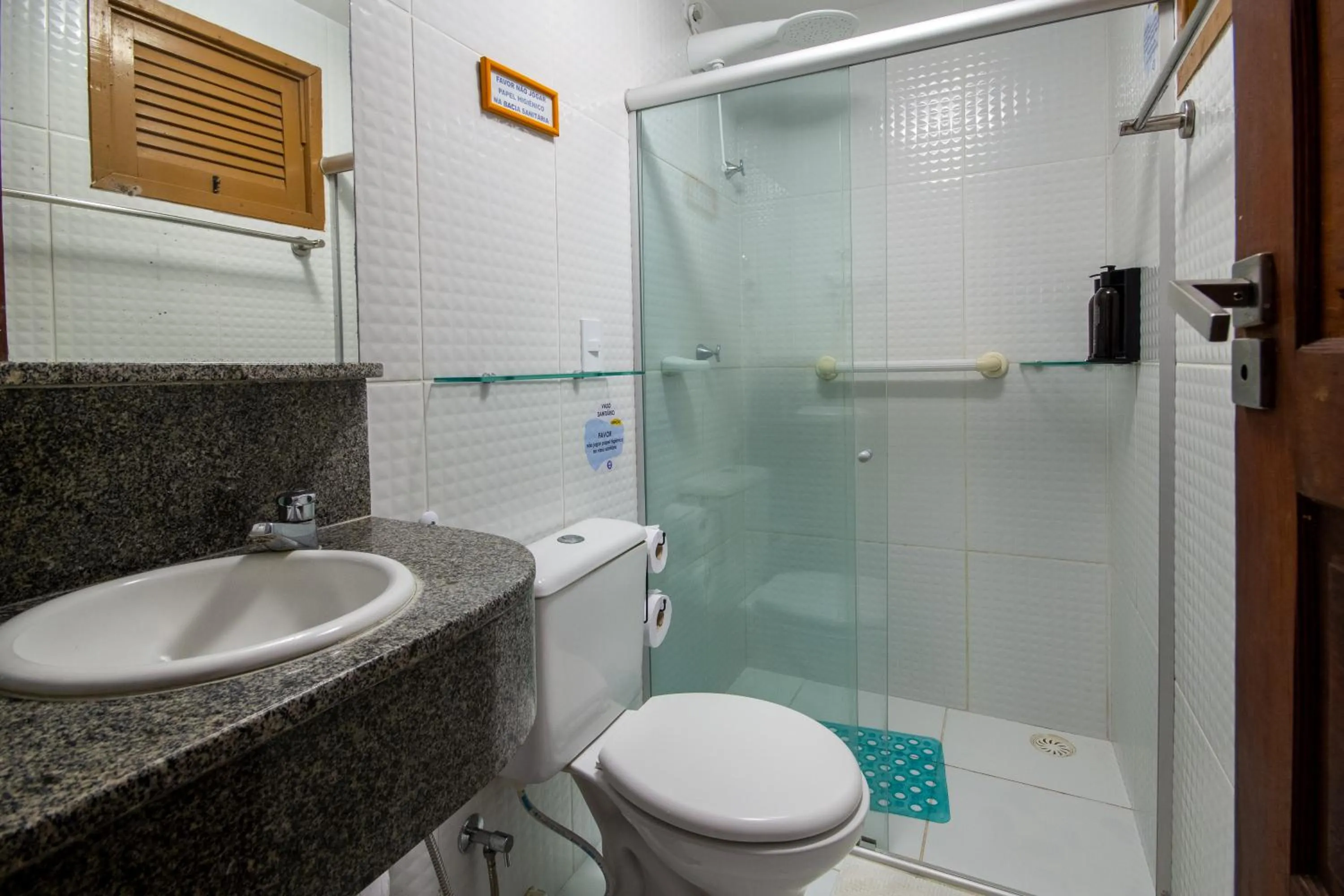 Bathroom in Pousada Ecohar Yoga