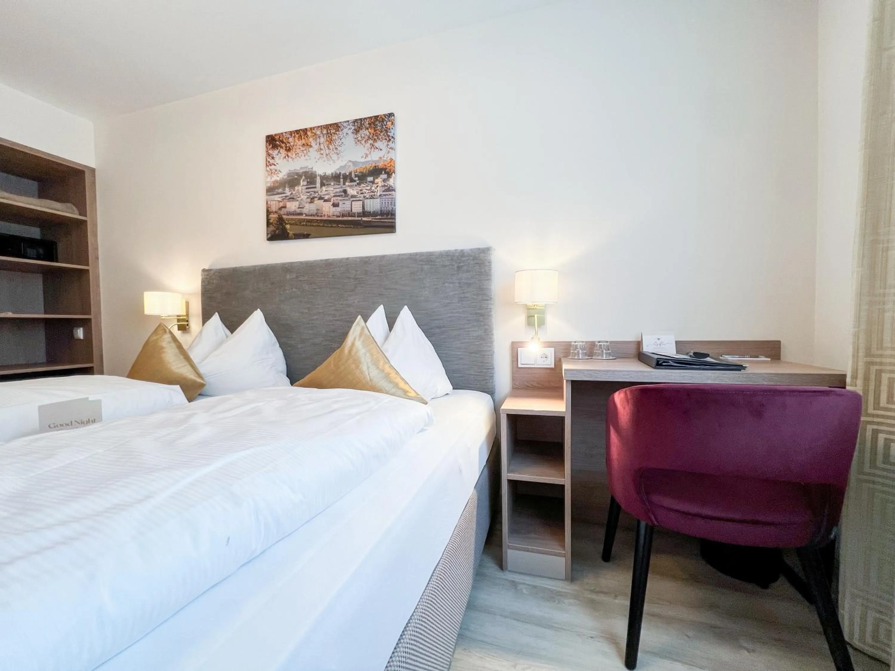 Bedroom, Bed in Cityhotel Trumer Stube