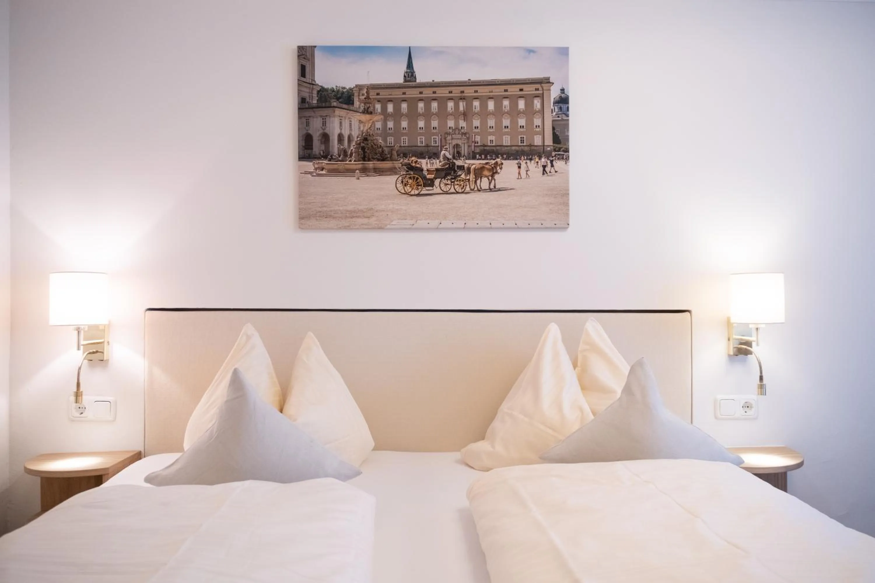 Photo of the whole room, Bed in Cityhotel Trumer Stube