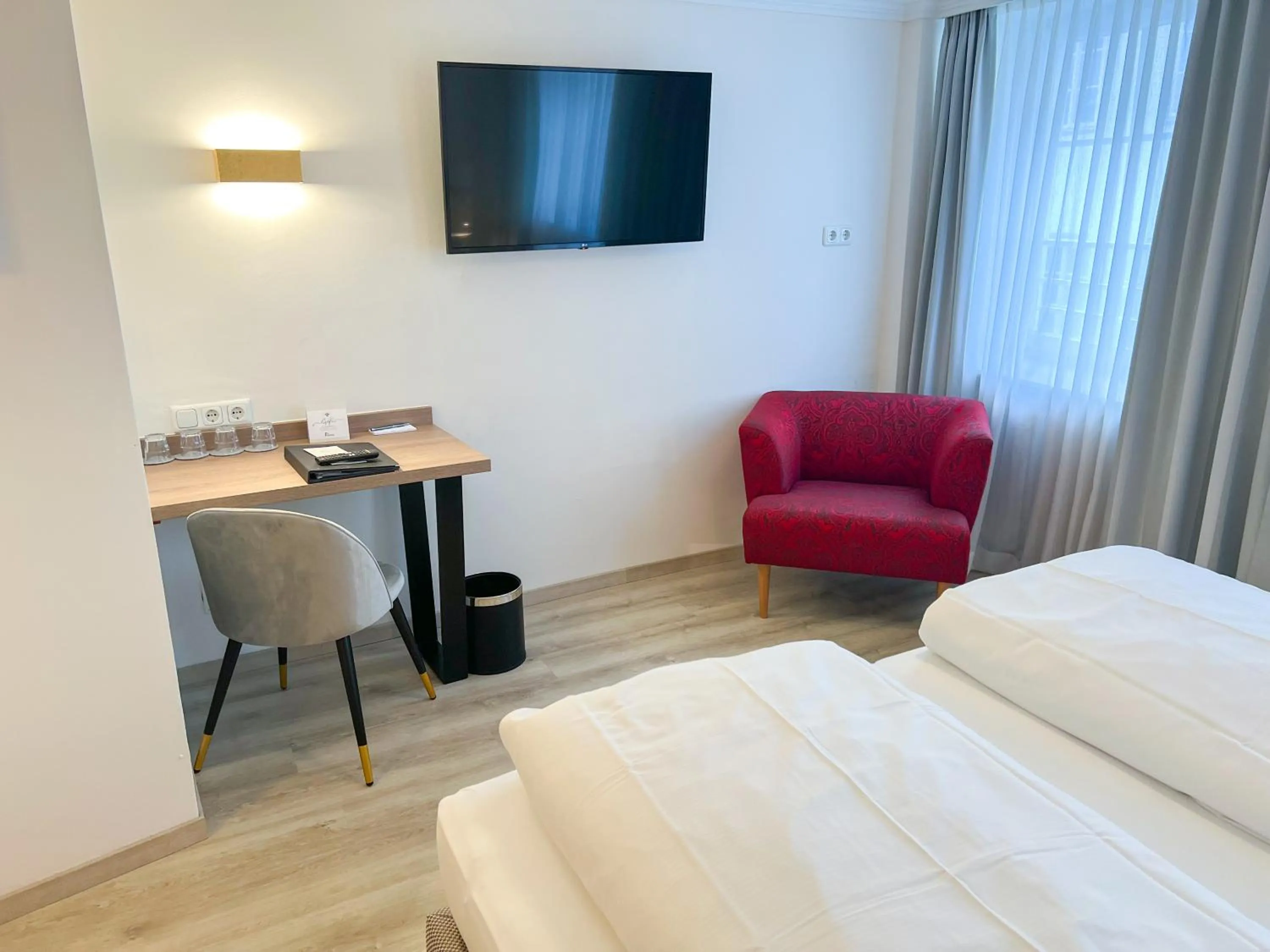 Bedroom, Bed in Cityhotel Trumer Stube