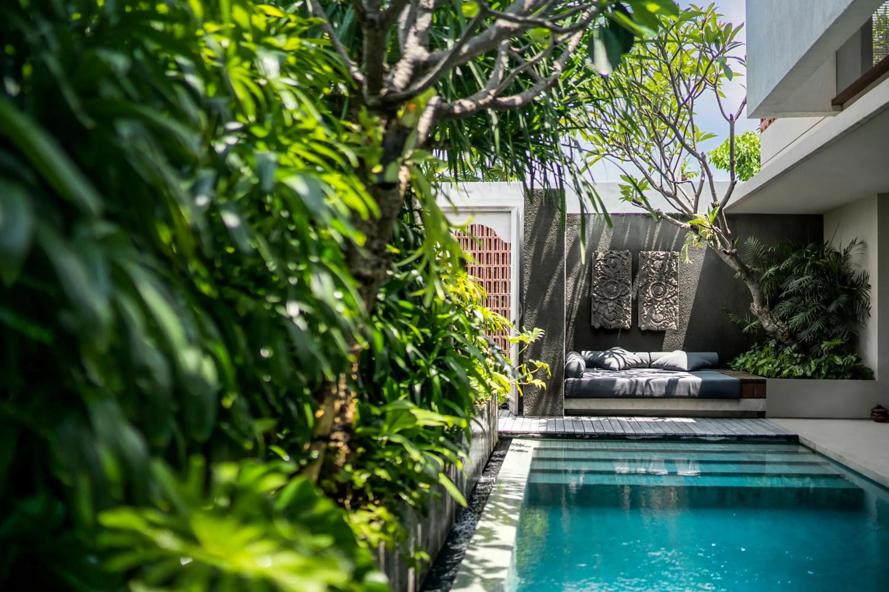 Swimming pool in Blossom Eco Luxe Villas by Ekosistem