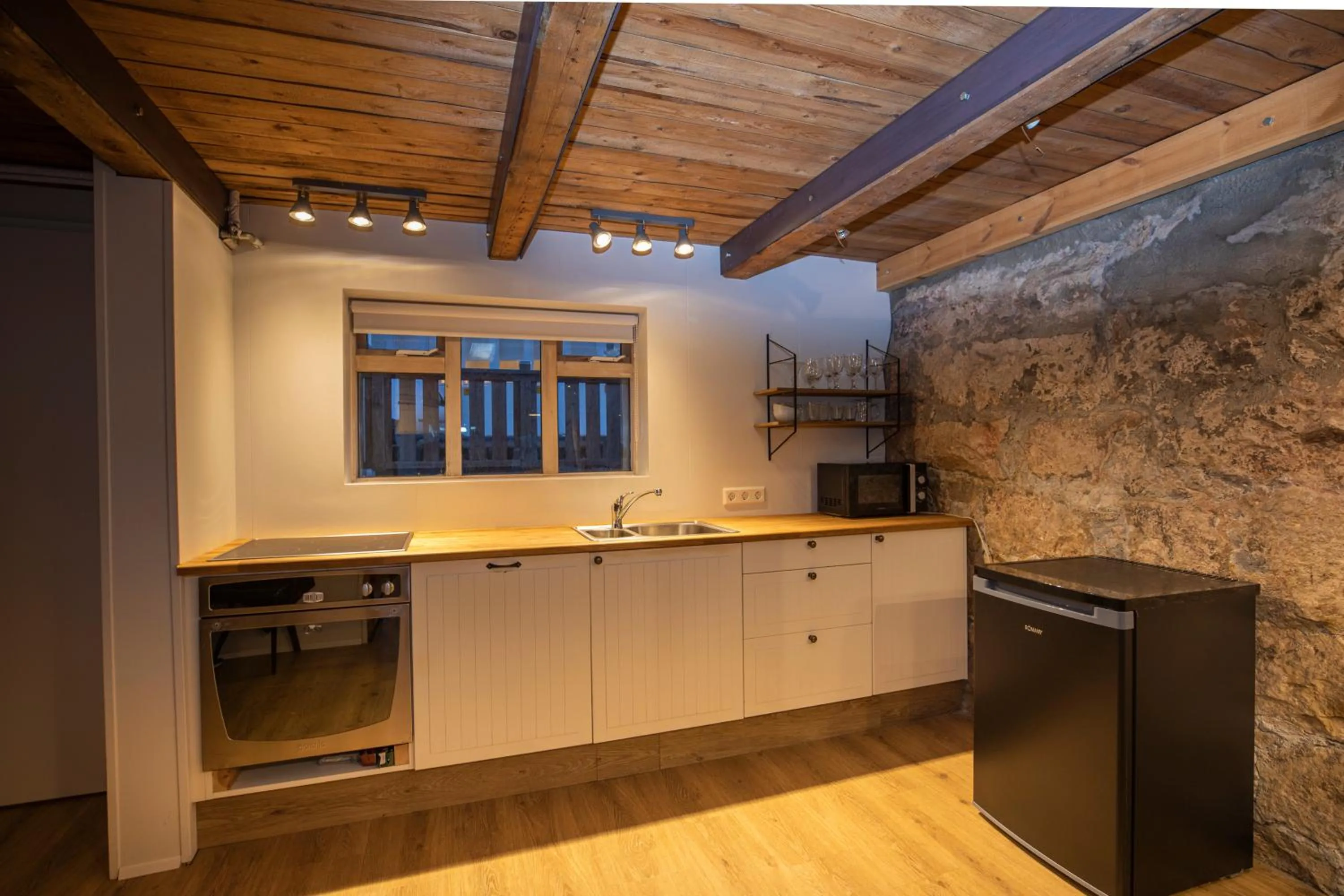 Kitchen or kitchenette in Day Dream Soleyjargata Rooms & Apartments