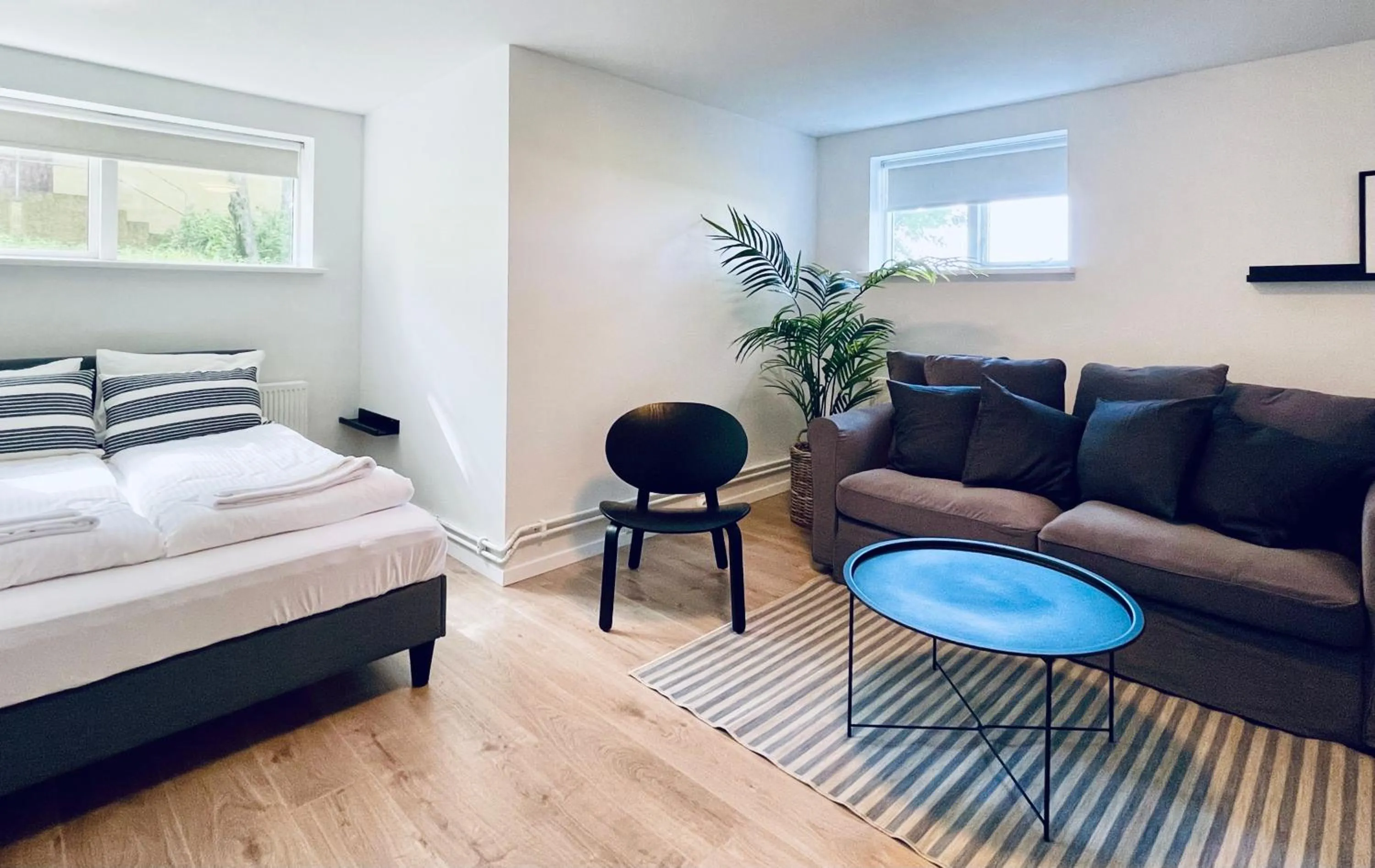 Seating area, Bed in Day Dream Soleyjargata Rooms & Apartments