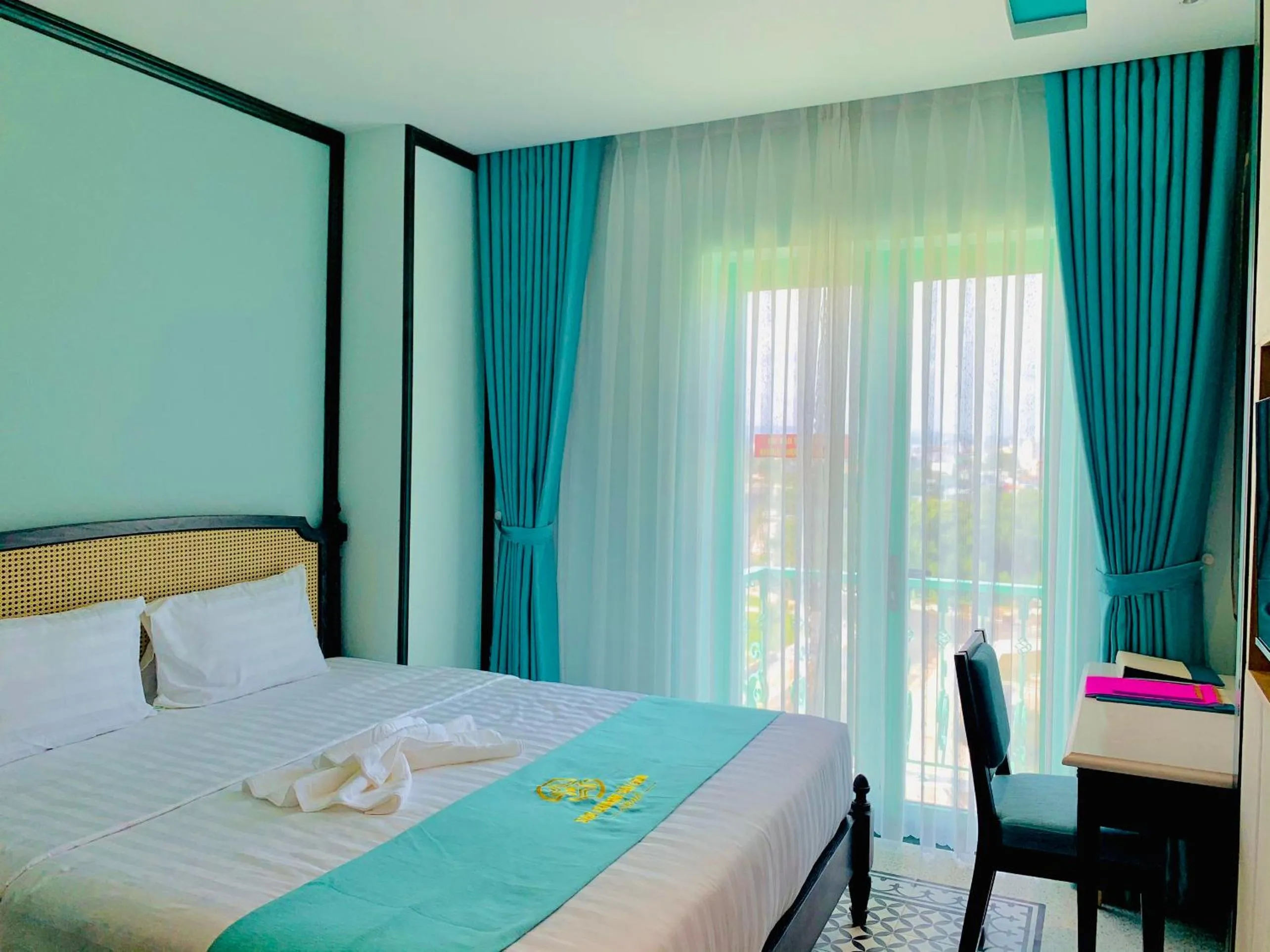 Bedroom, Bed in Sao Charm Sài Gòn Hotel