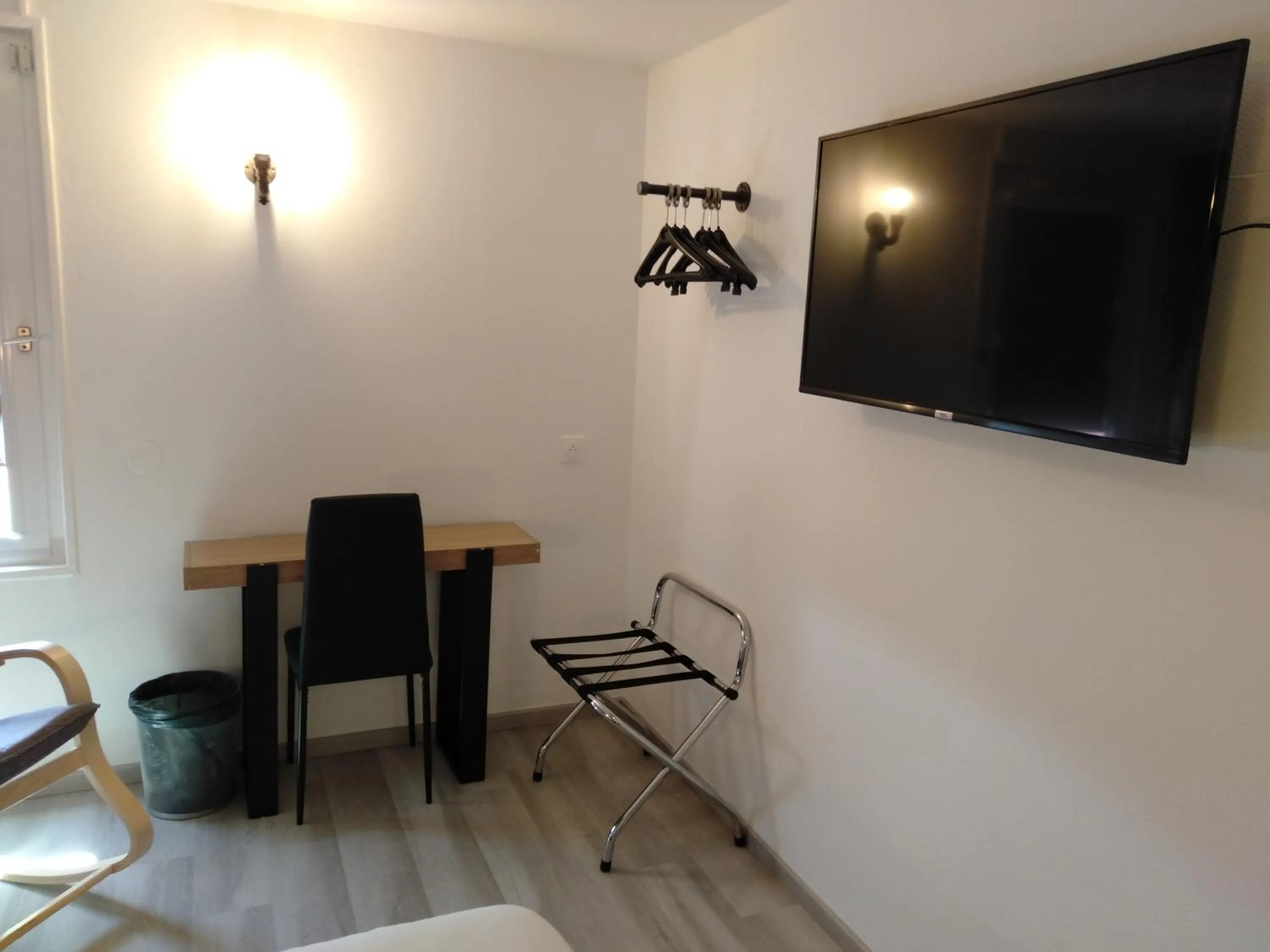 TV and multimedia in Urban Style Arl HOTEL