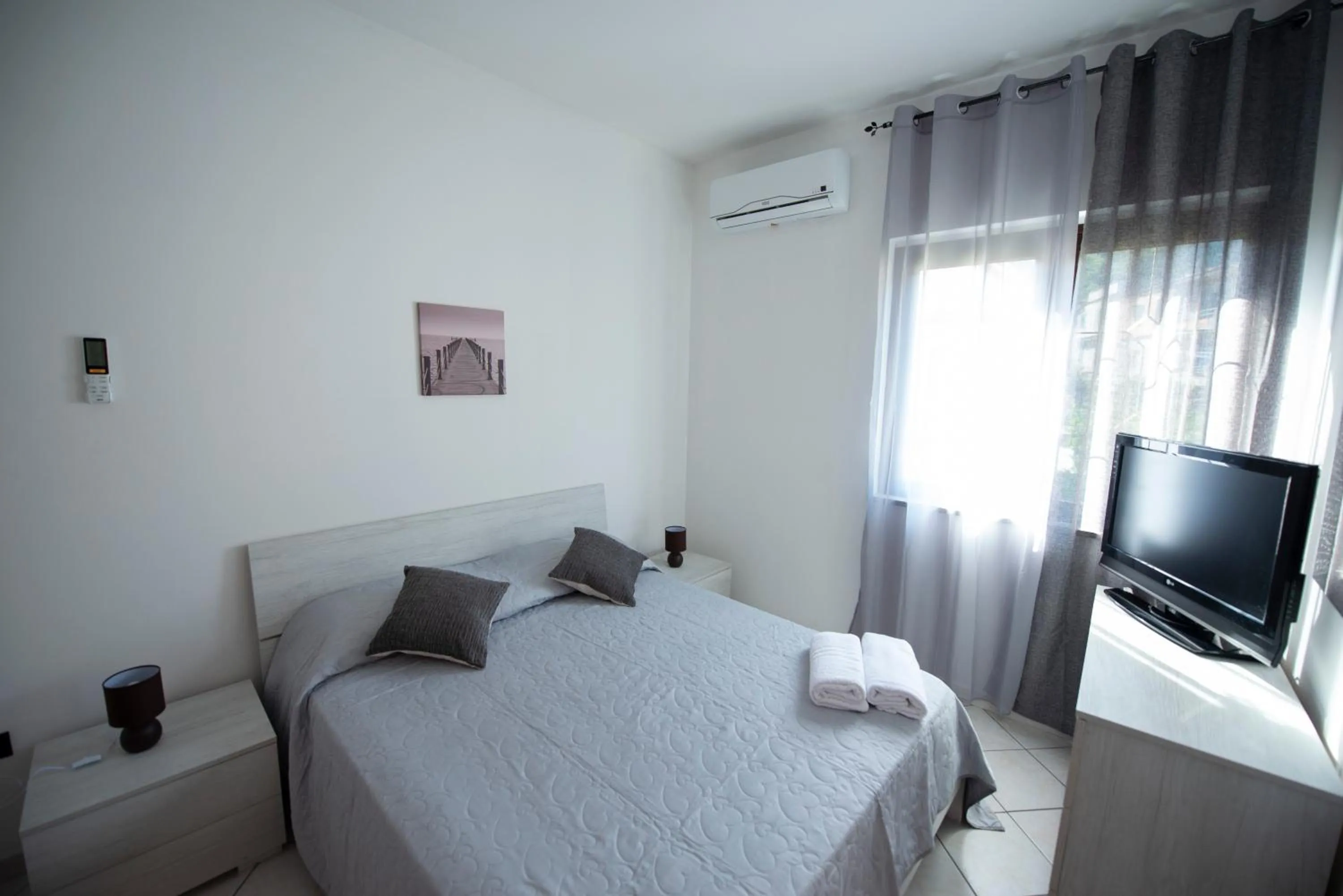 Photo of the whole room, Bed in B&B Esterita