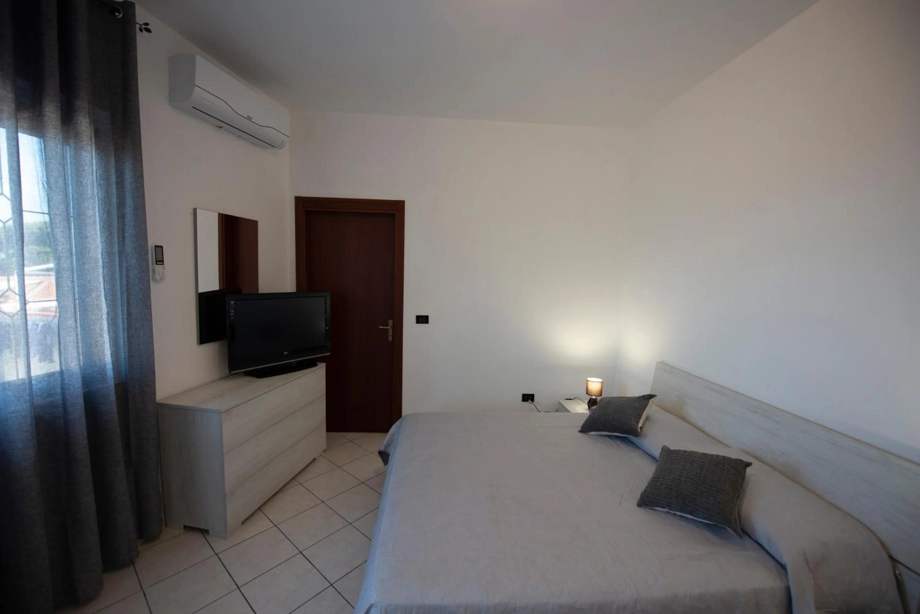 Photo of the whole room, Bed in B&B Esterita