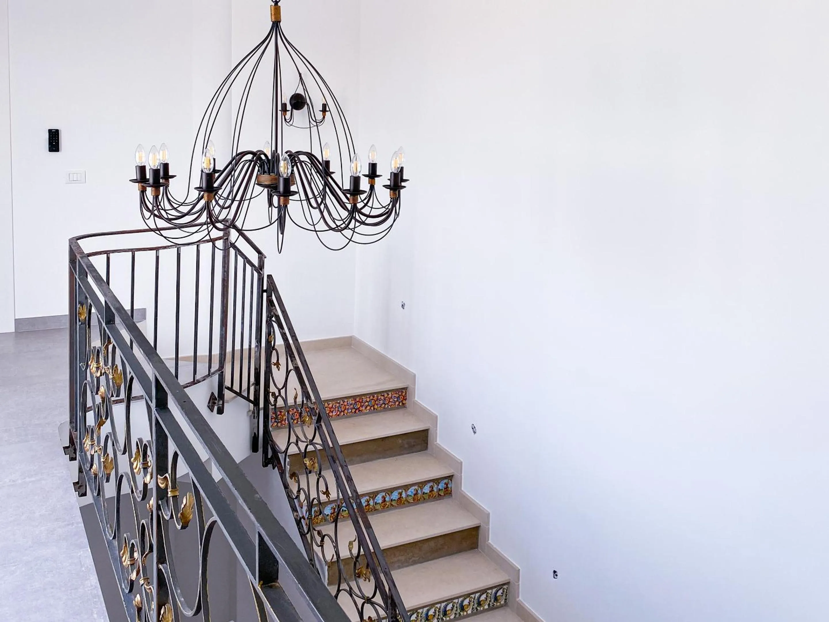 Decorative detail in Dimora Calauriia - Adults Only