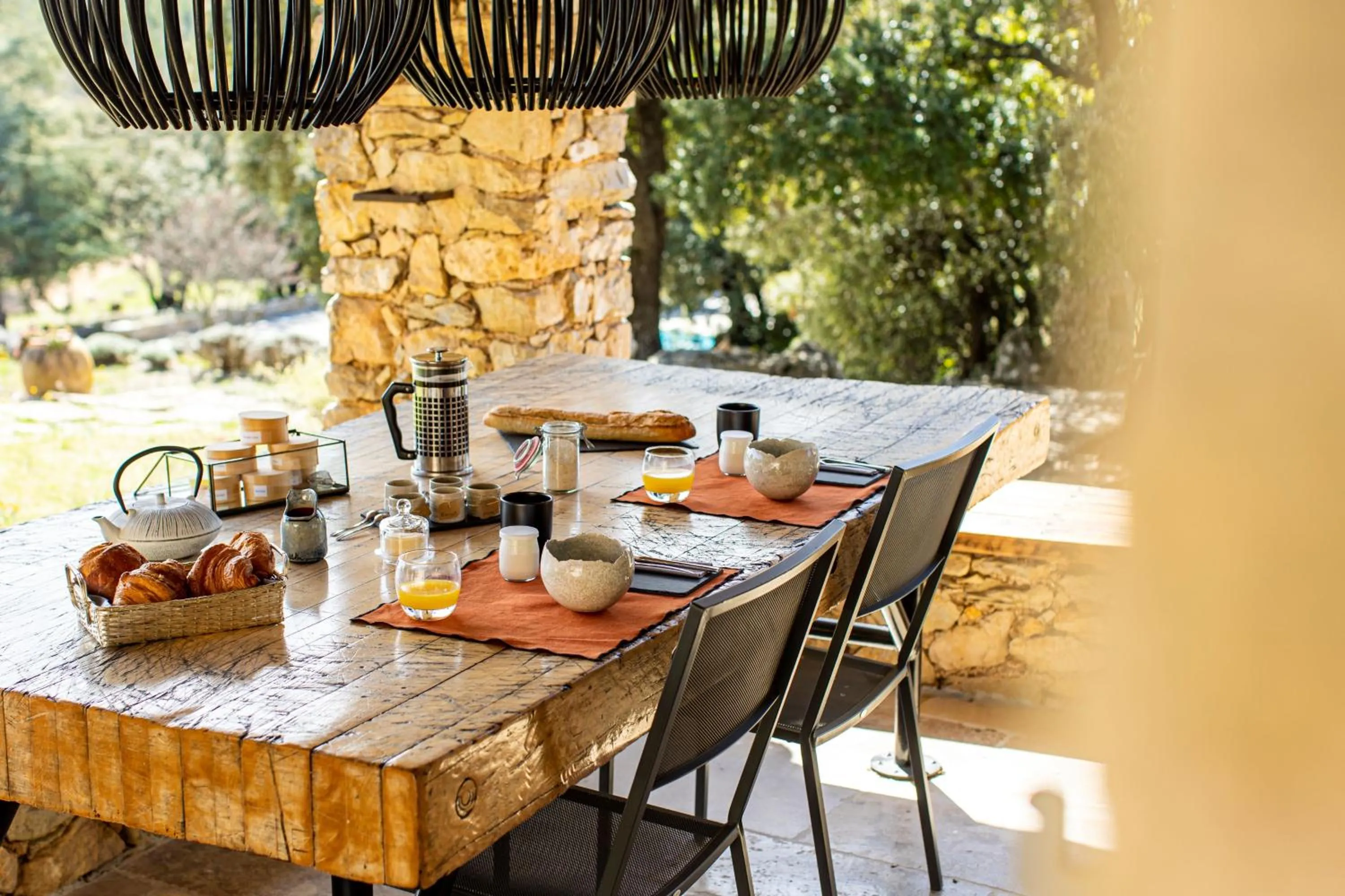 Breakfast in Le Barretian