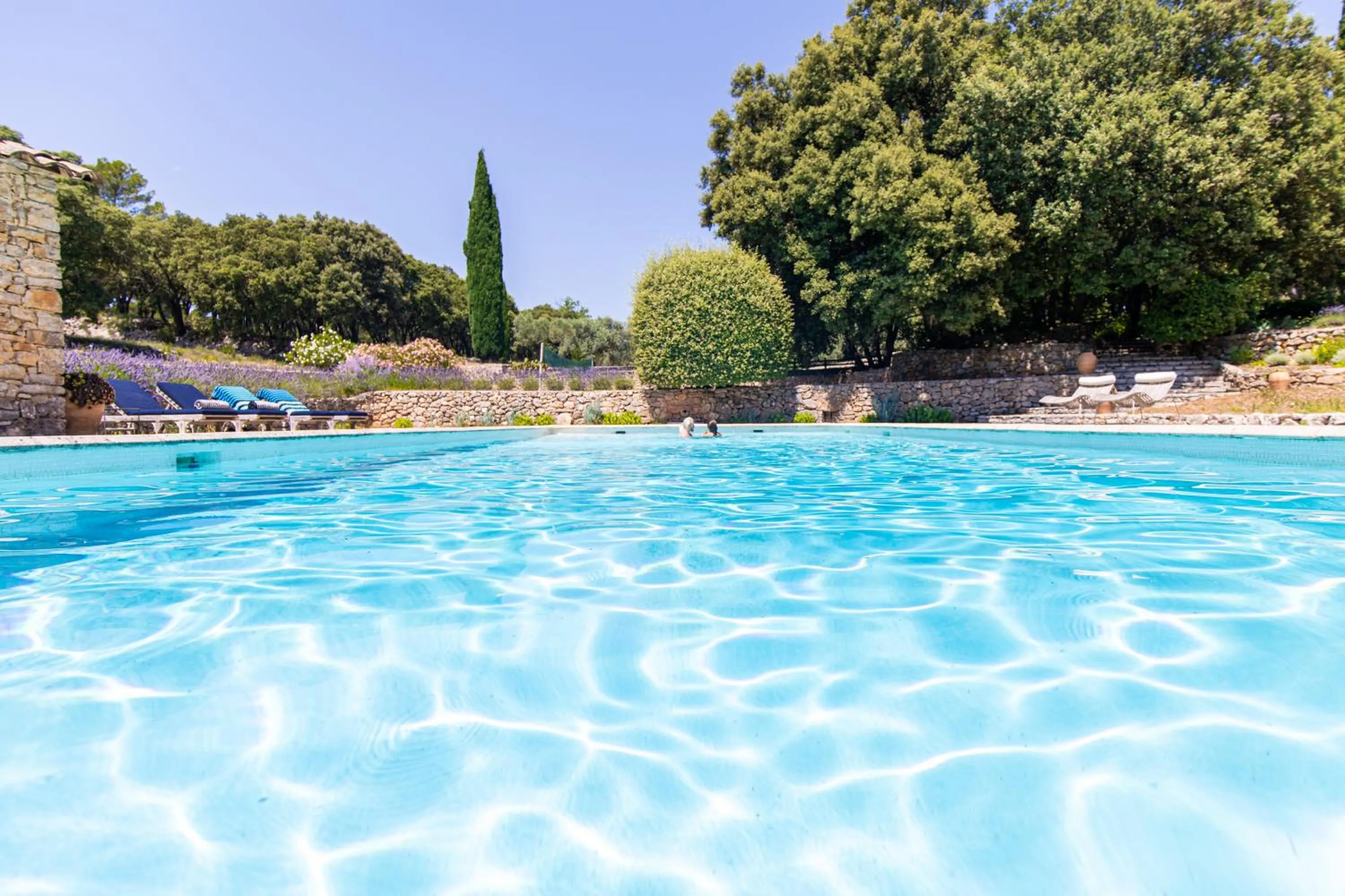 Swimming pool in Le Barretian