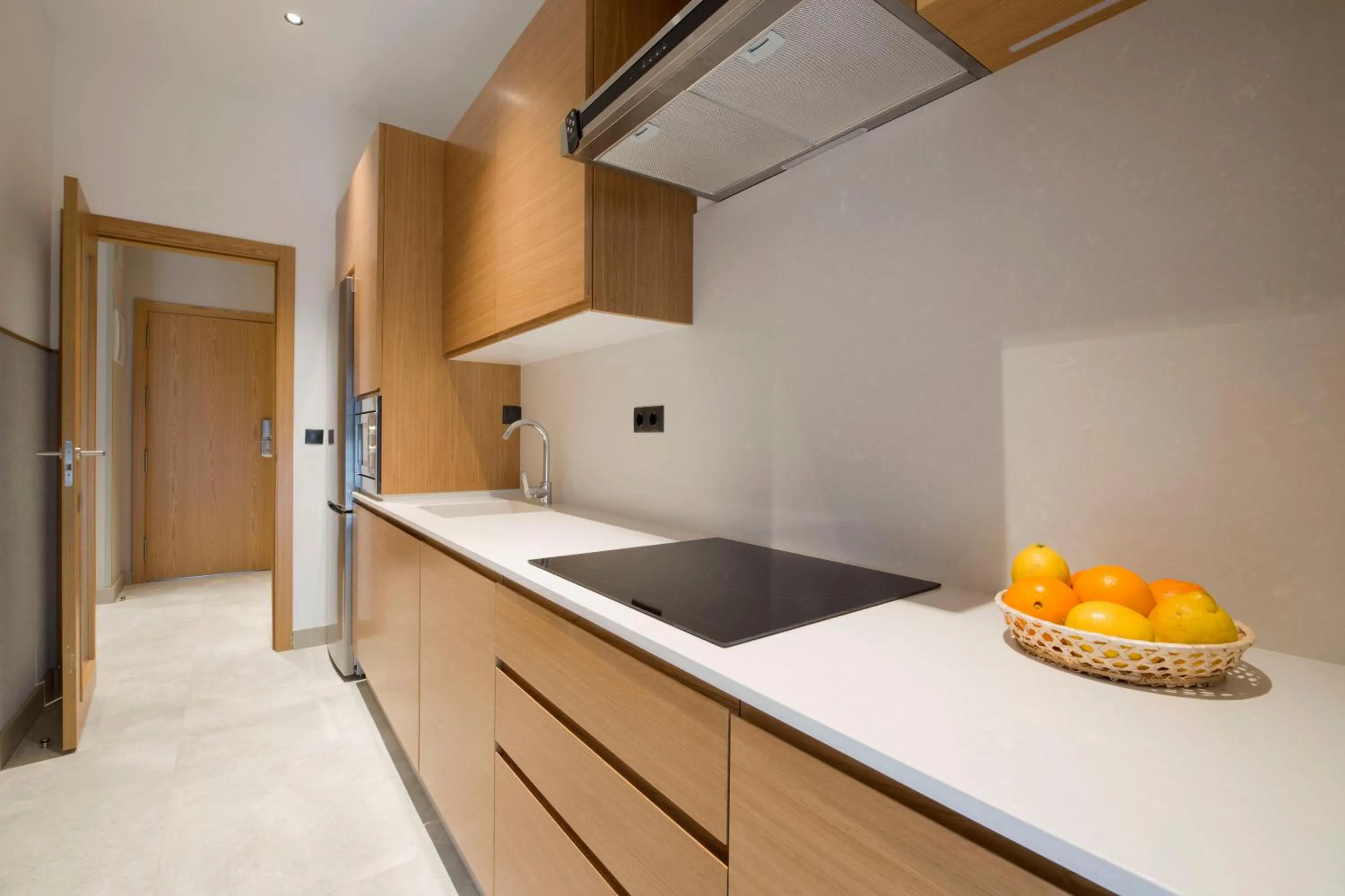 Kitchen or kitchenette in Goodnight Cádiz Apartments