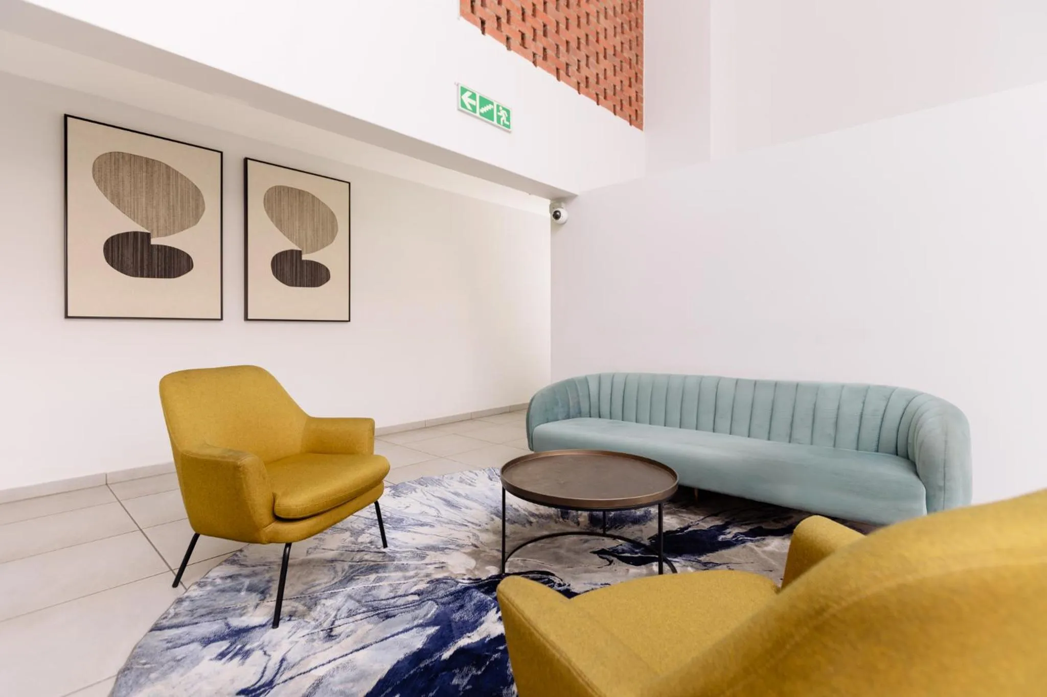 Lobby or reception in MINT Express Melrose View