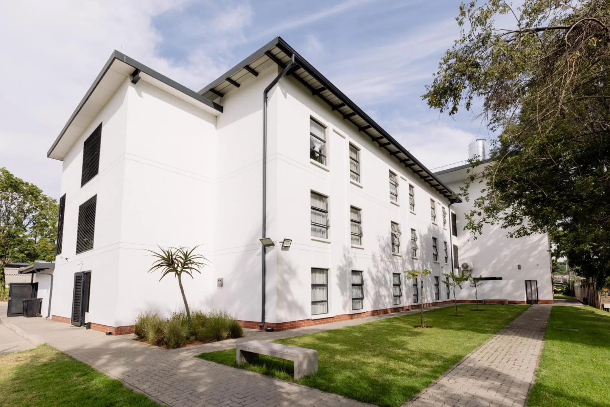 Property building in MINT Express Melrose View