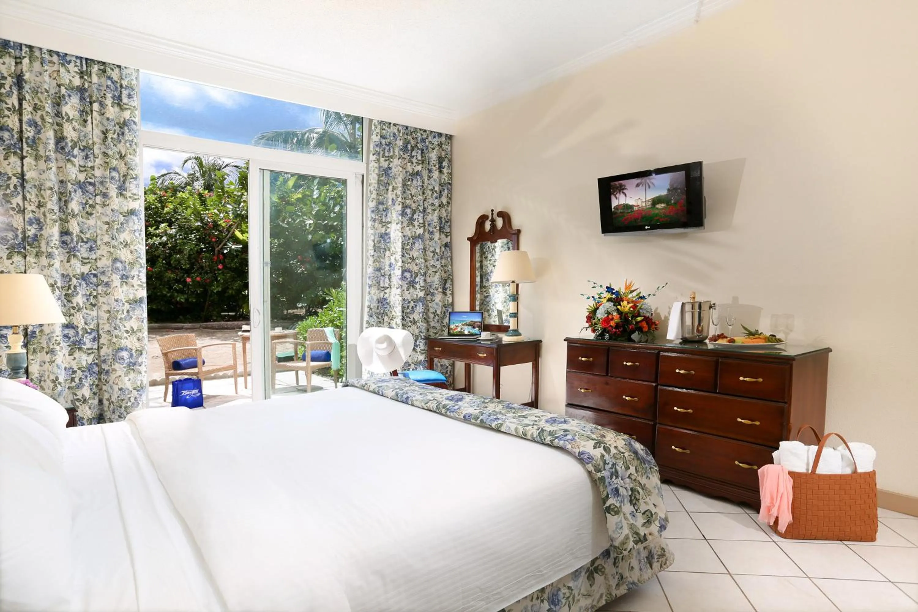 Patio, Bed in Breezes Resort & Spa All Inclusive, Bahamas