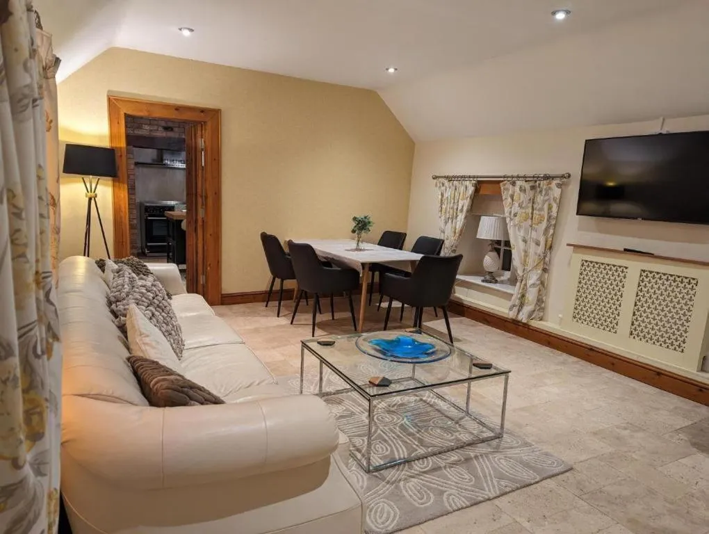 Living room in The Rising Sun Inn