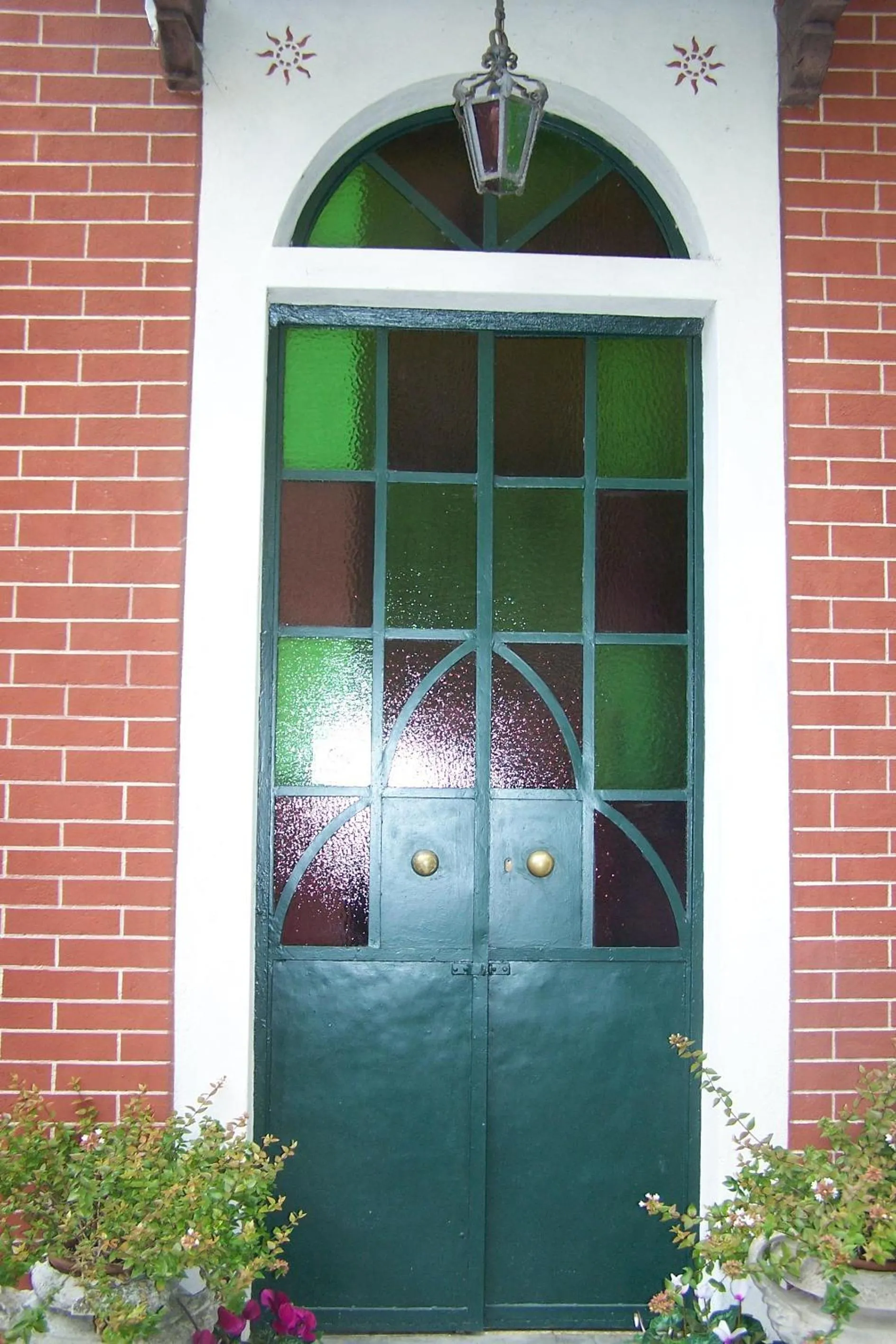 Facade/entrance in B&B Torre Lara