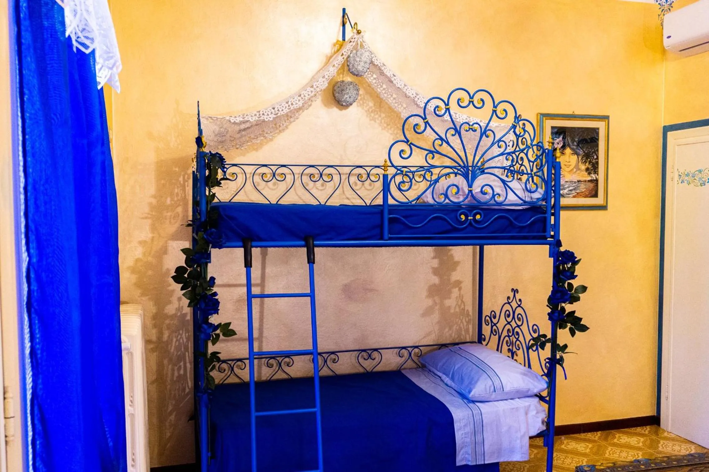 bunk bed in Bellavista Versilia
