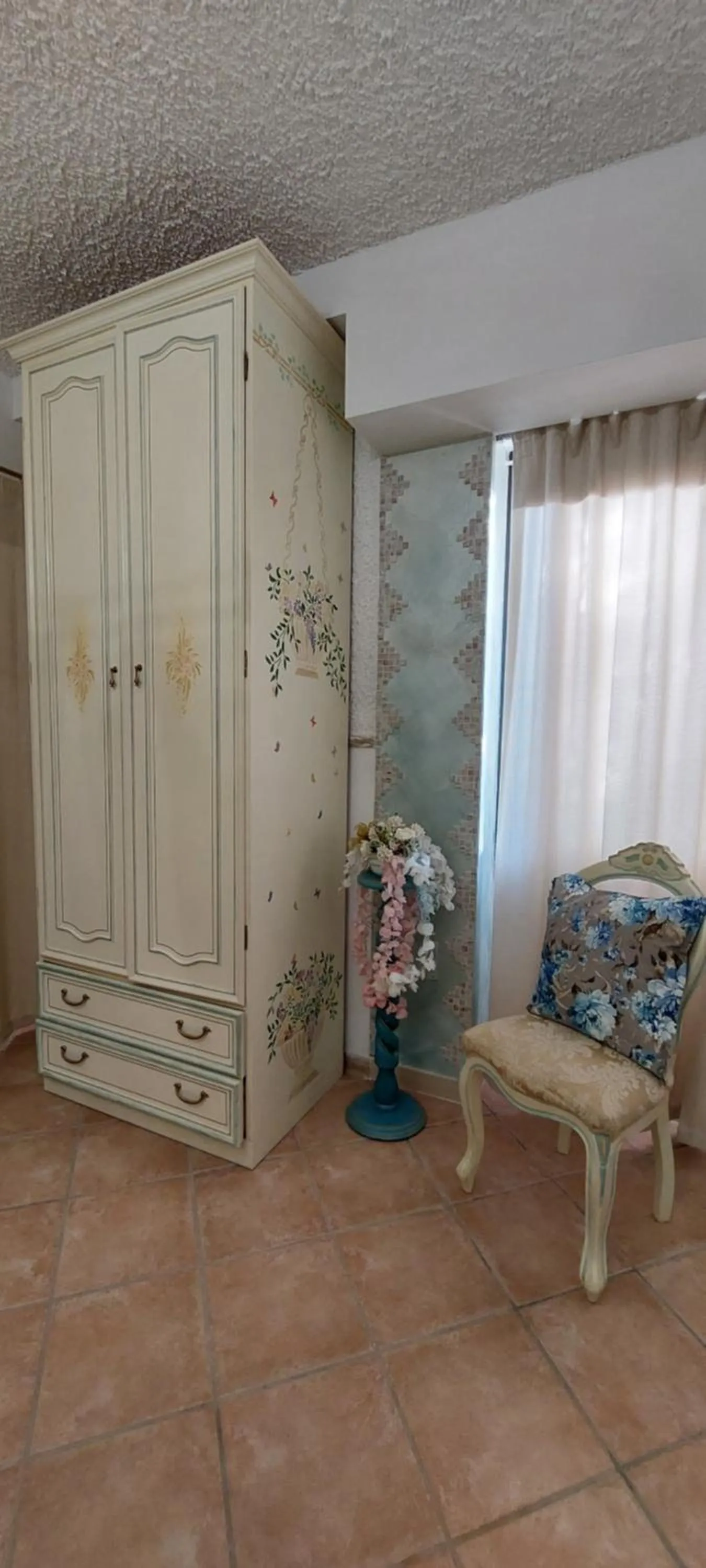 wardrobe in Bellavista Versilia