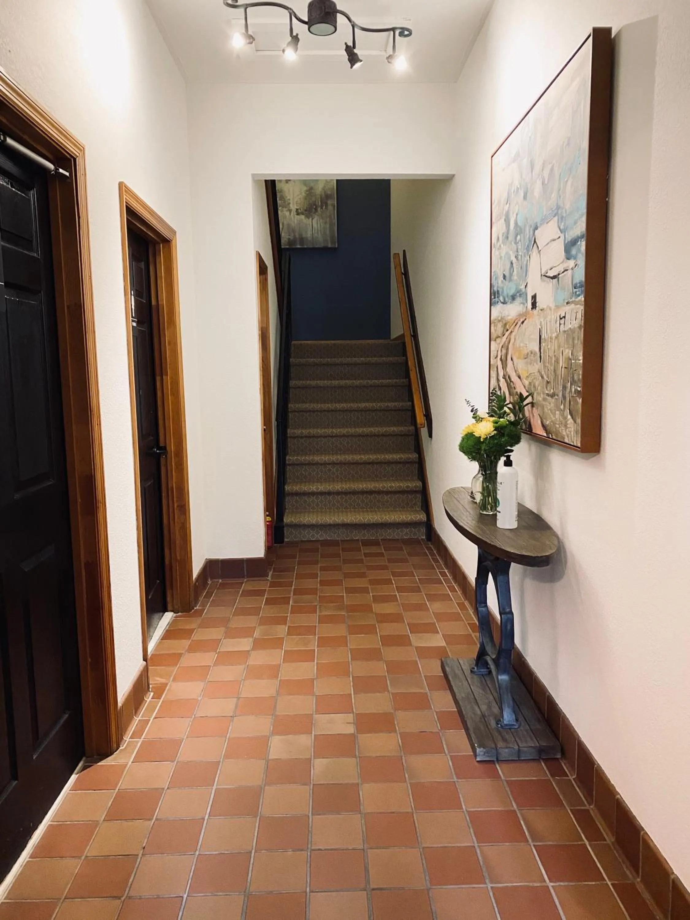 Facade/entrance in Sylvan Valley Lodge and Cellars