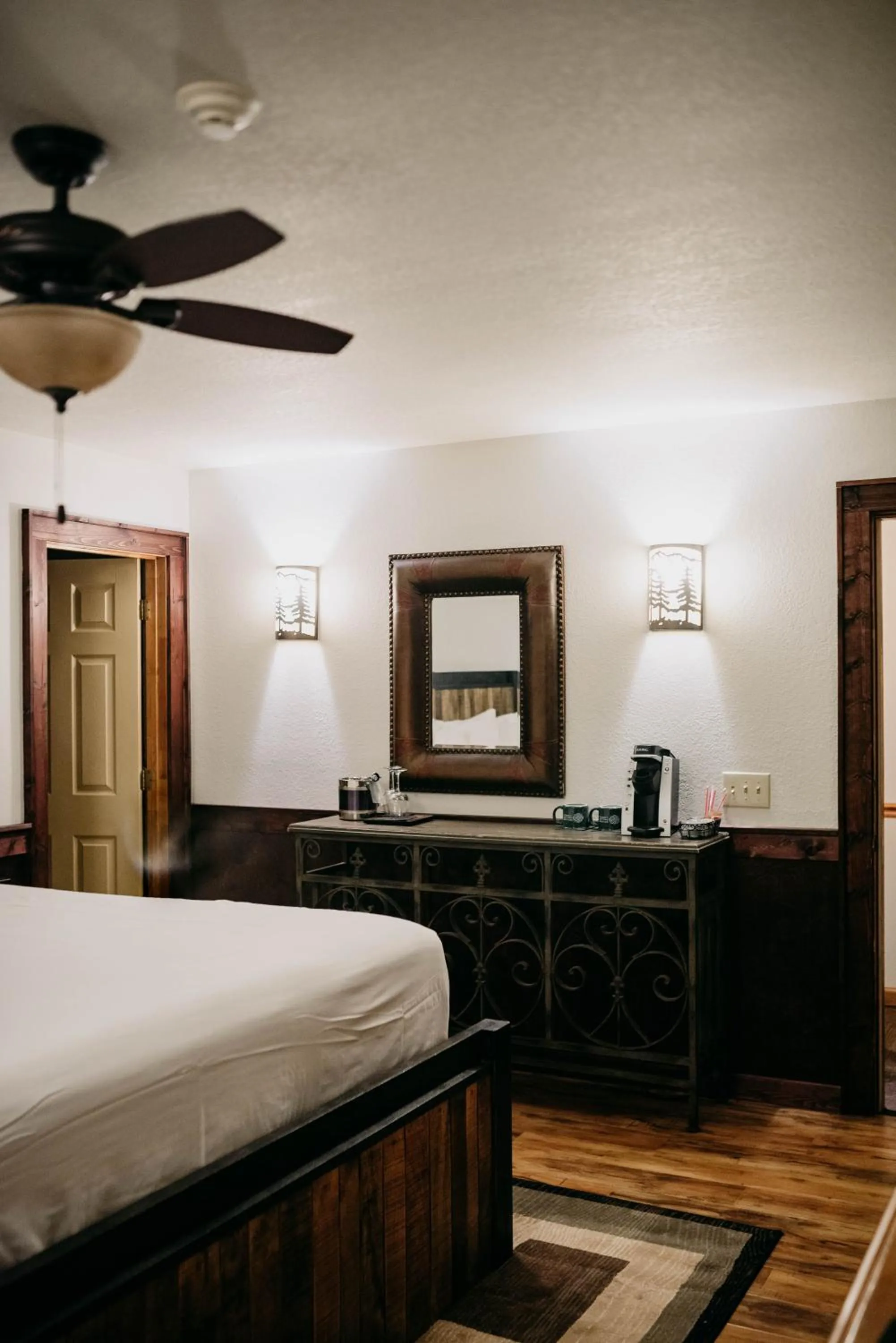 Bedroom, Bed in Sylvan Valley Lodge and Cellars