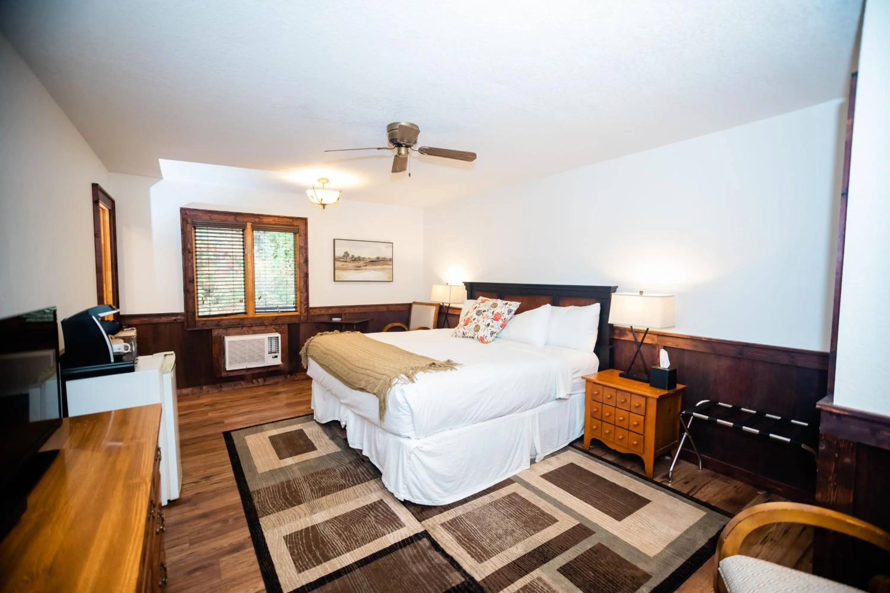 Bed in Sylvan Valley Lodge and Cellars