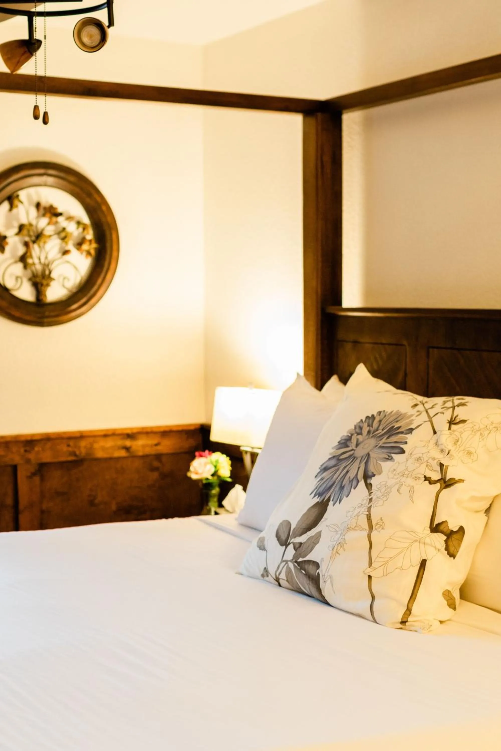 Bed in Sylvan Valley Lodge and Cellars